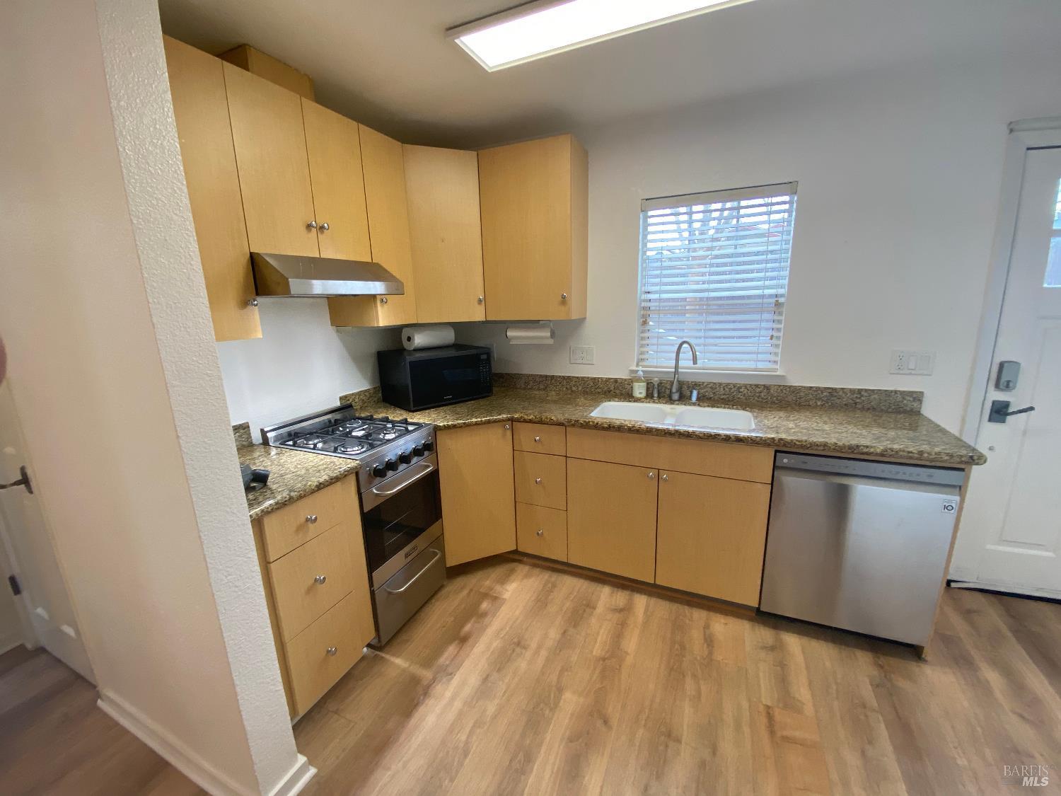 156 A Valley Oak Drive