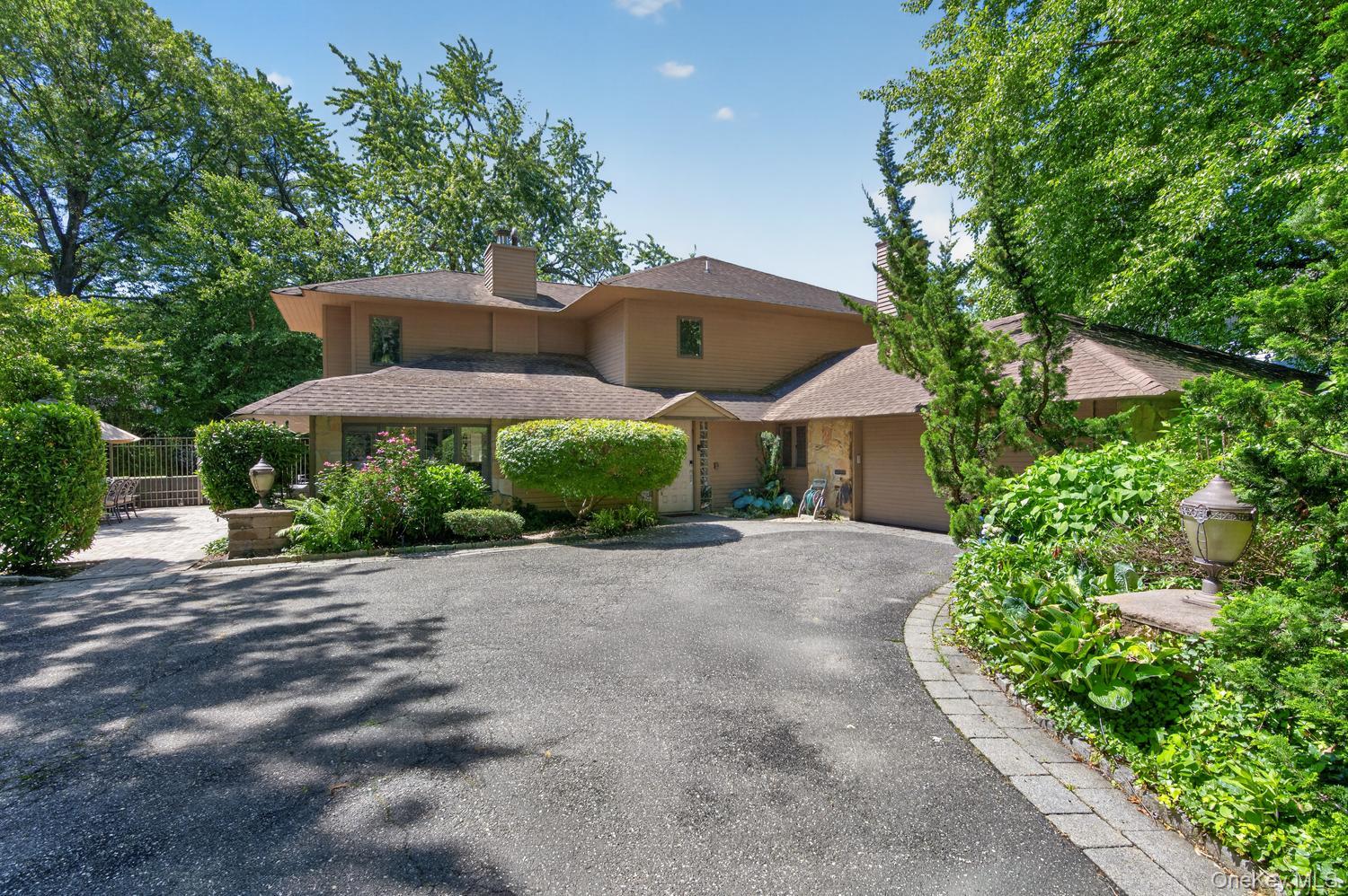 12 Locust Lane