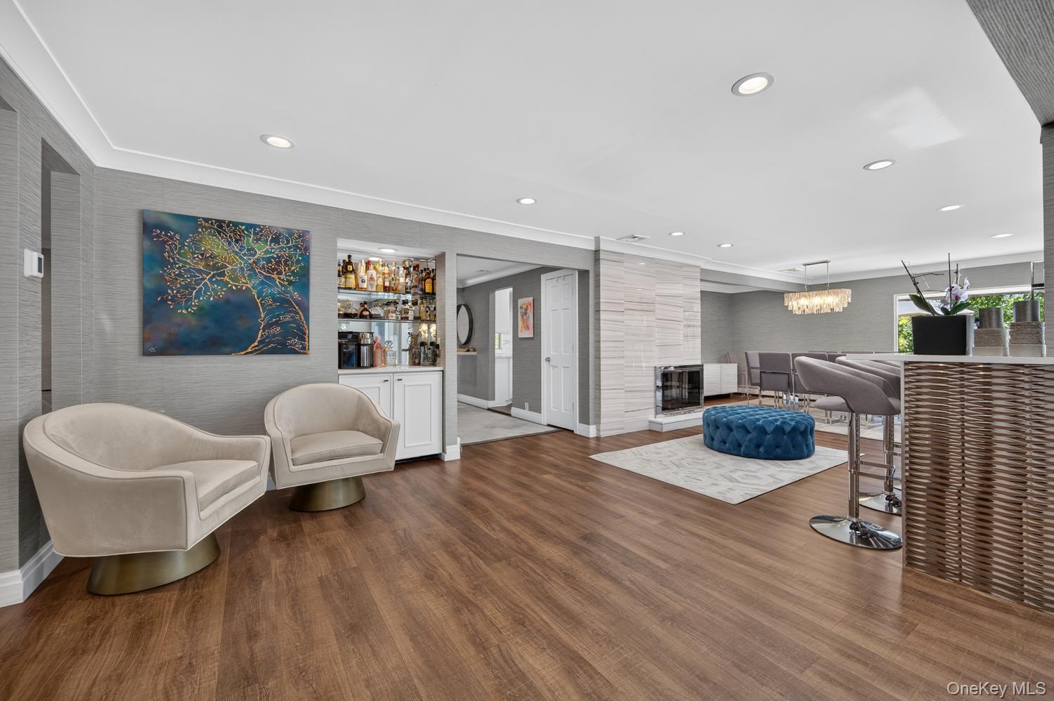 12 Locust Lane