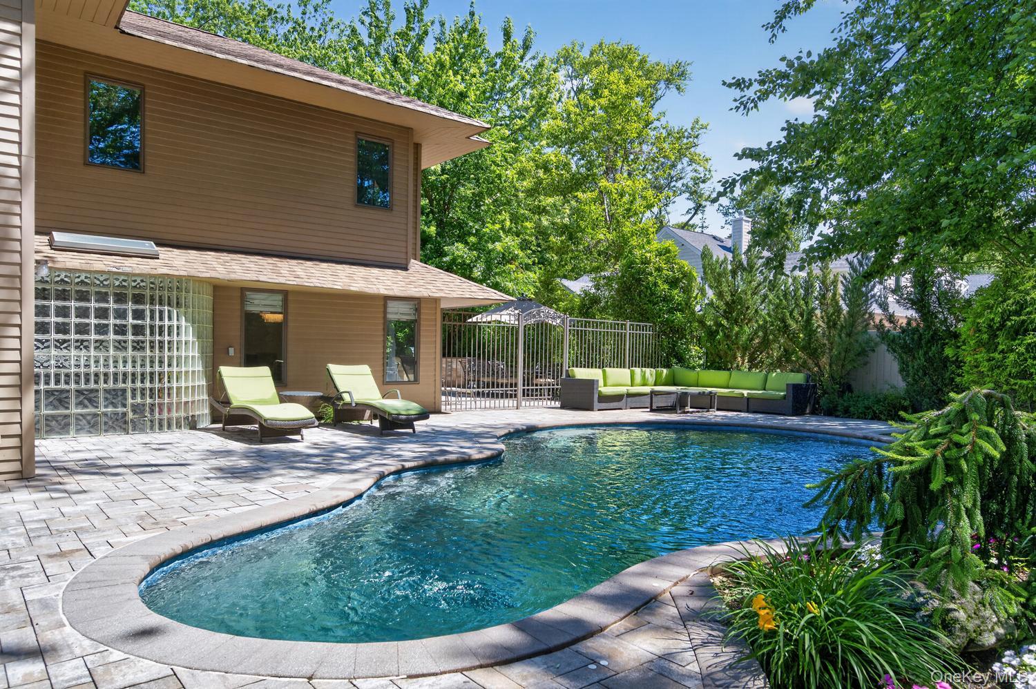 12 Locust Lane