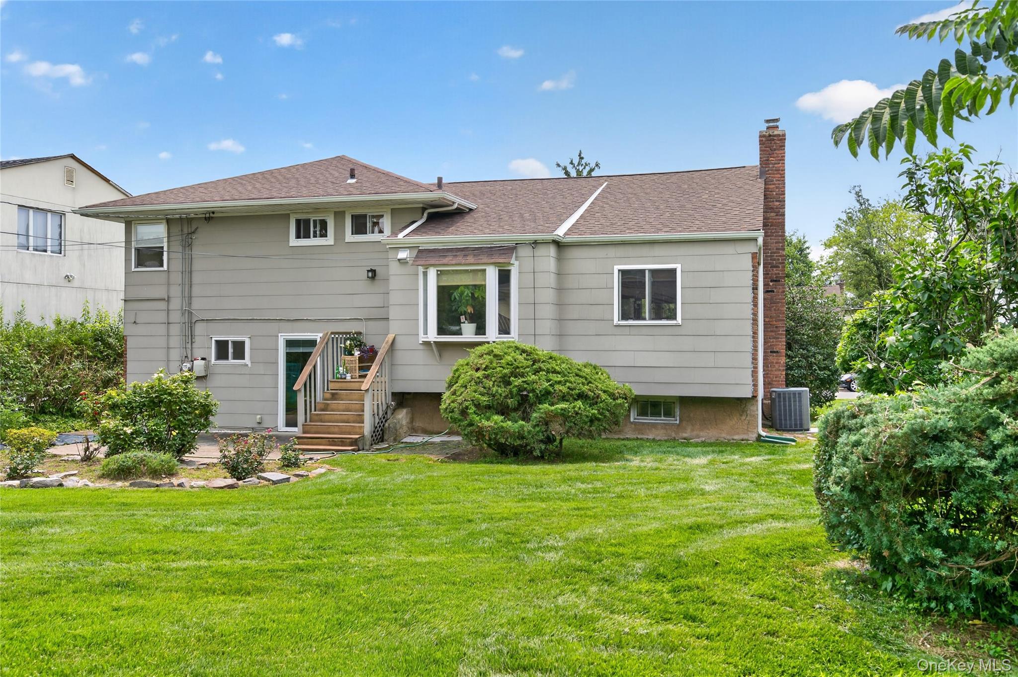 14 Holiday Park Drive