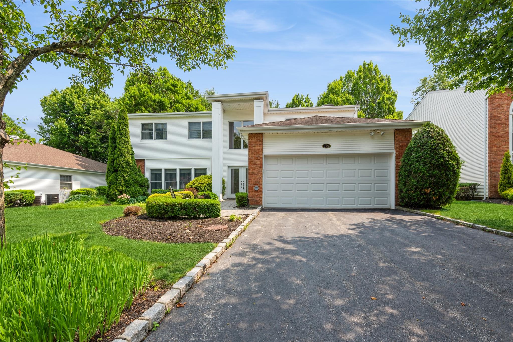 166 Country Club Drive Unit: 166