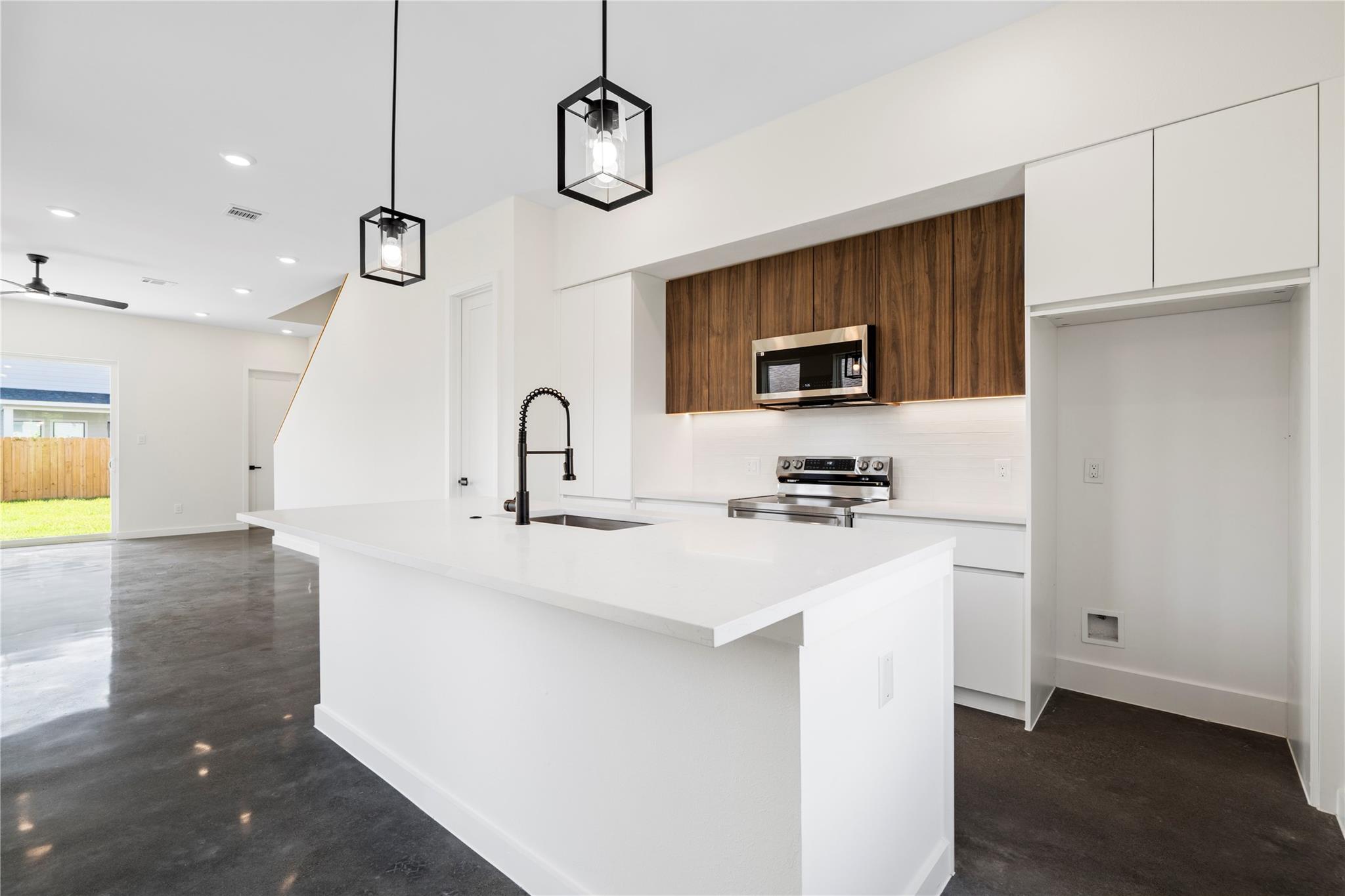 8205 Parnell Street # B, Houston Unit: B