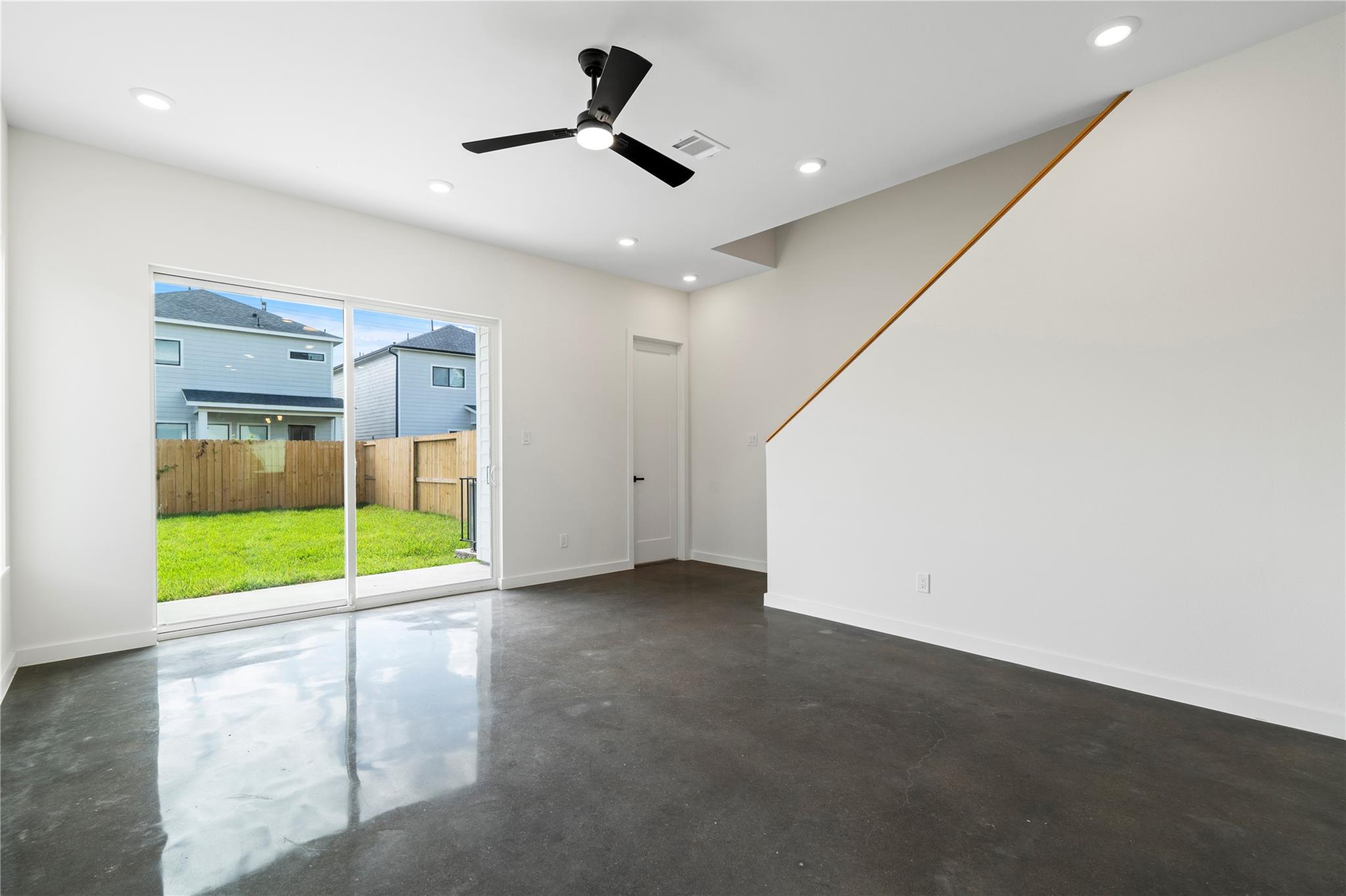 8205 Parnell Street # B, Houston Unit: B