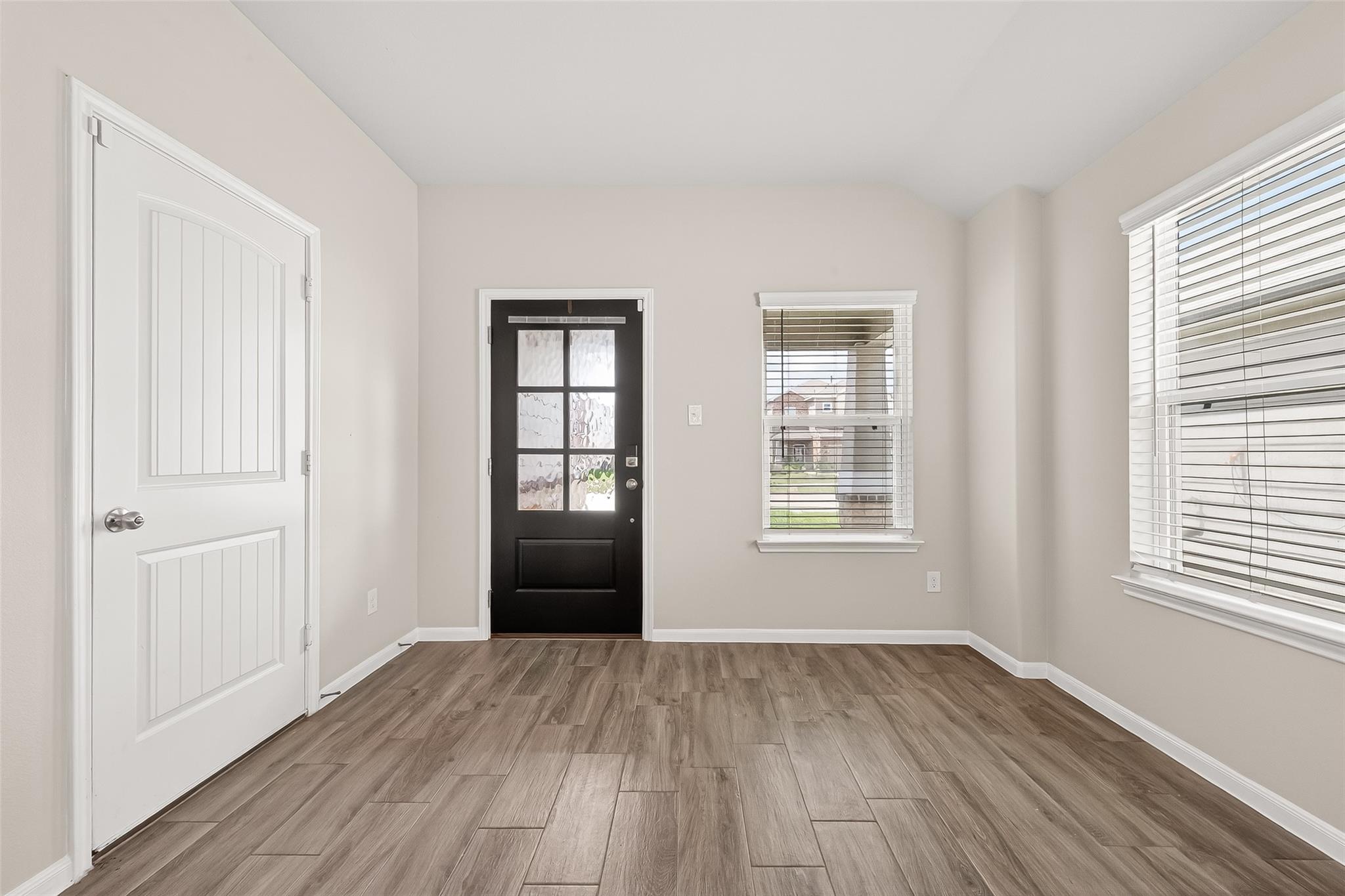 6823 Escondido Drive