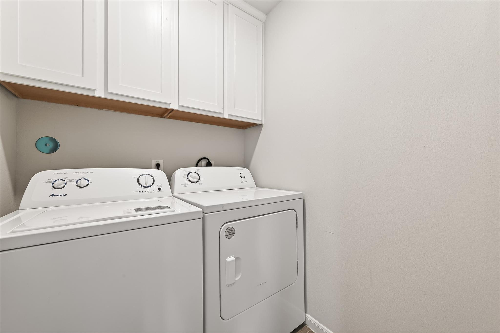 6823 Escondido Drive