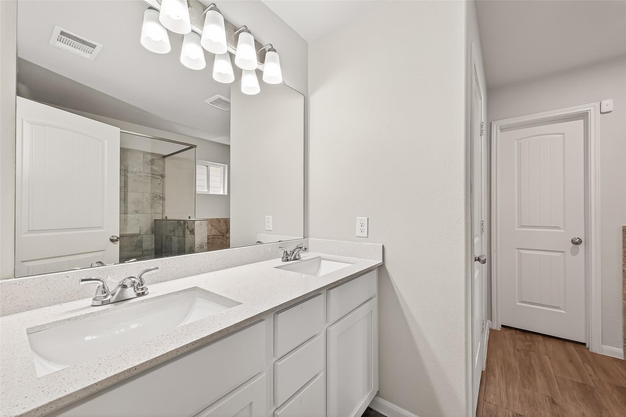 6823 Escondido Drive