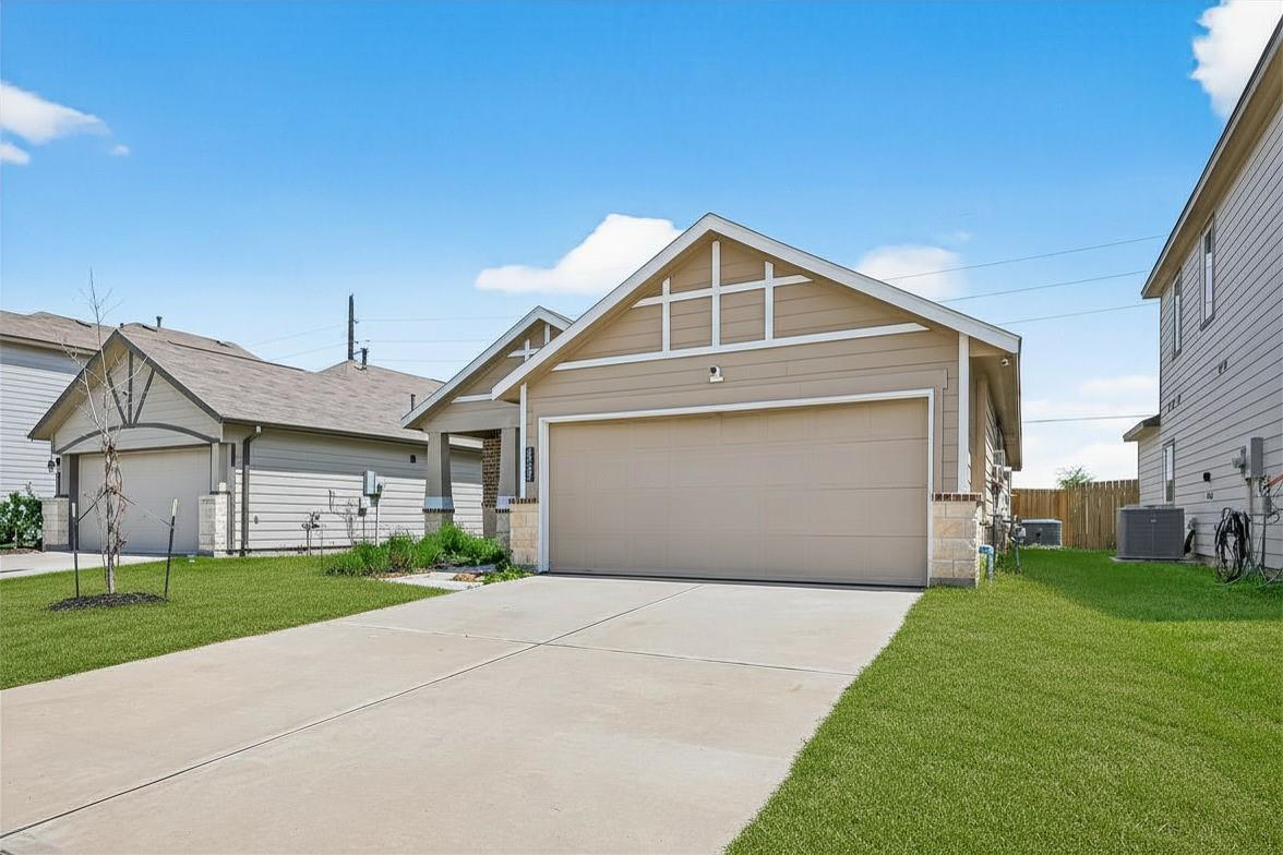 6823 Escondido Drive