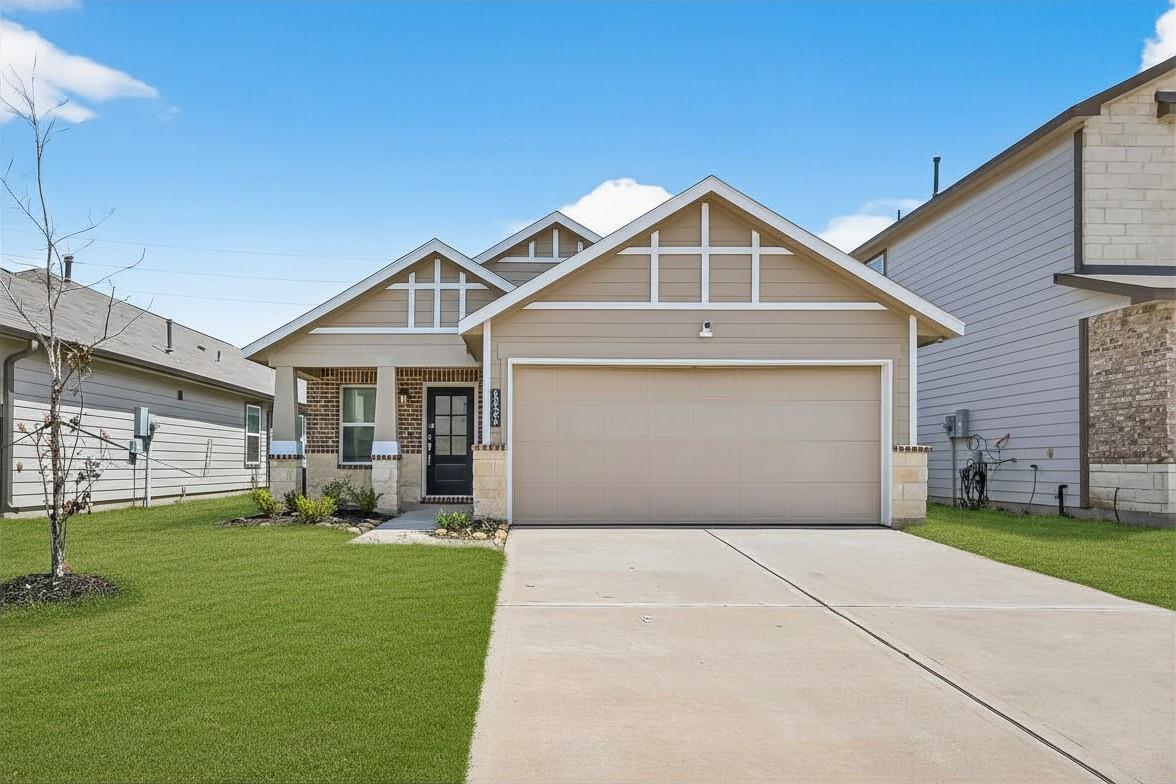 6823 Escondido Drive