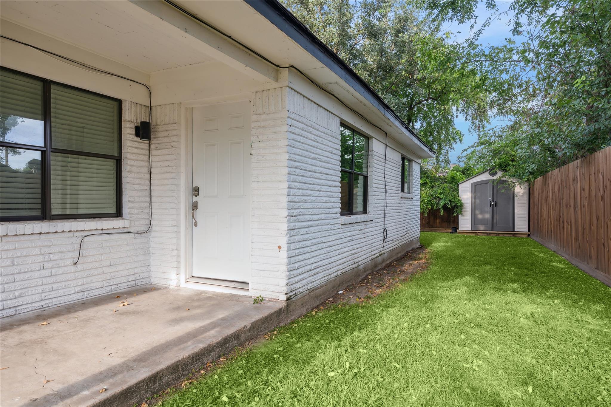4210 Delhi Street Unit: 1/2