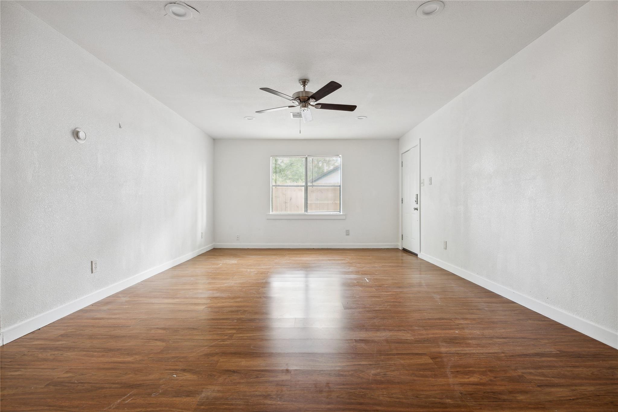 4210 Delhi Street Unit: 1/2