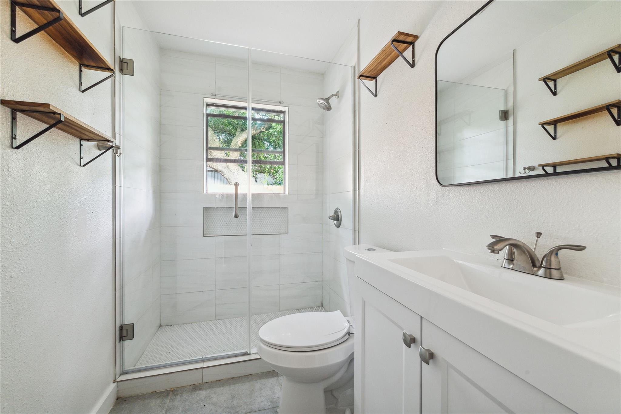 4210 Delhi Street Unit: 1/2