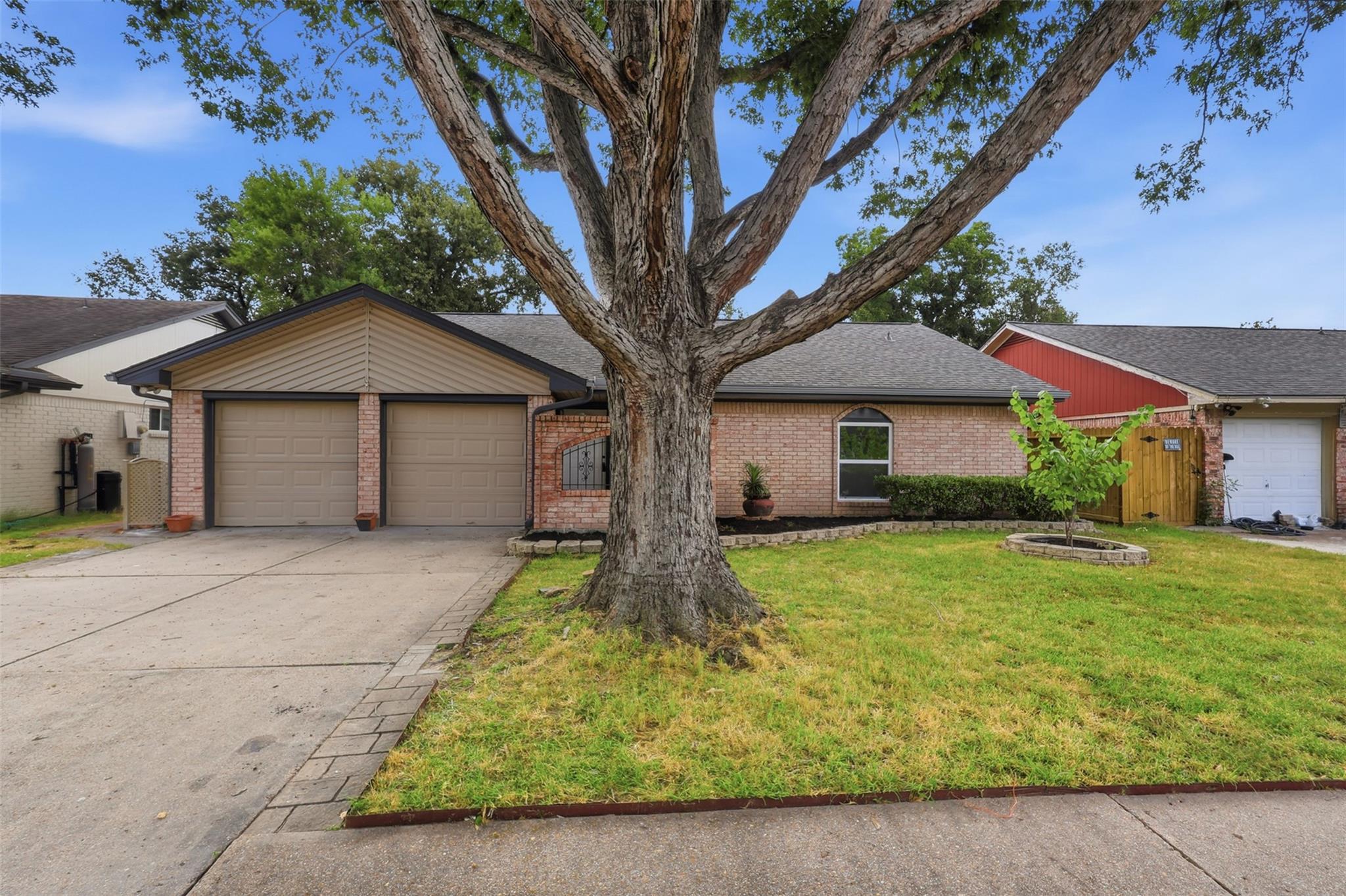 8806 Twisting Vine Lane