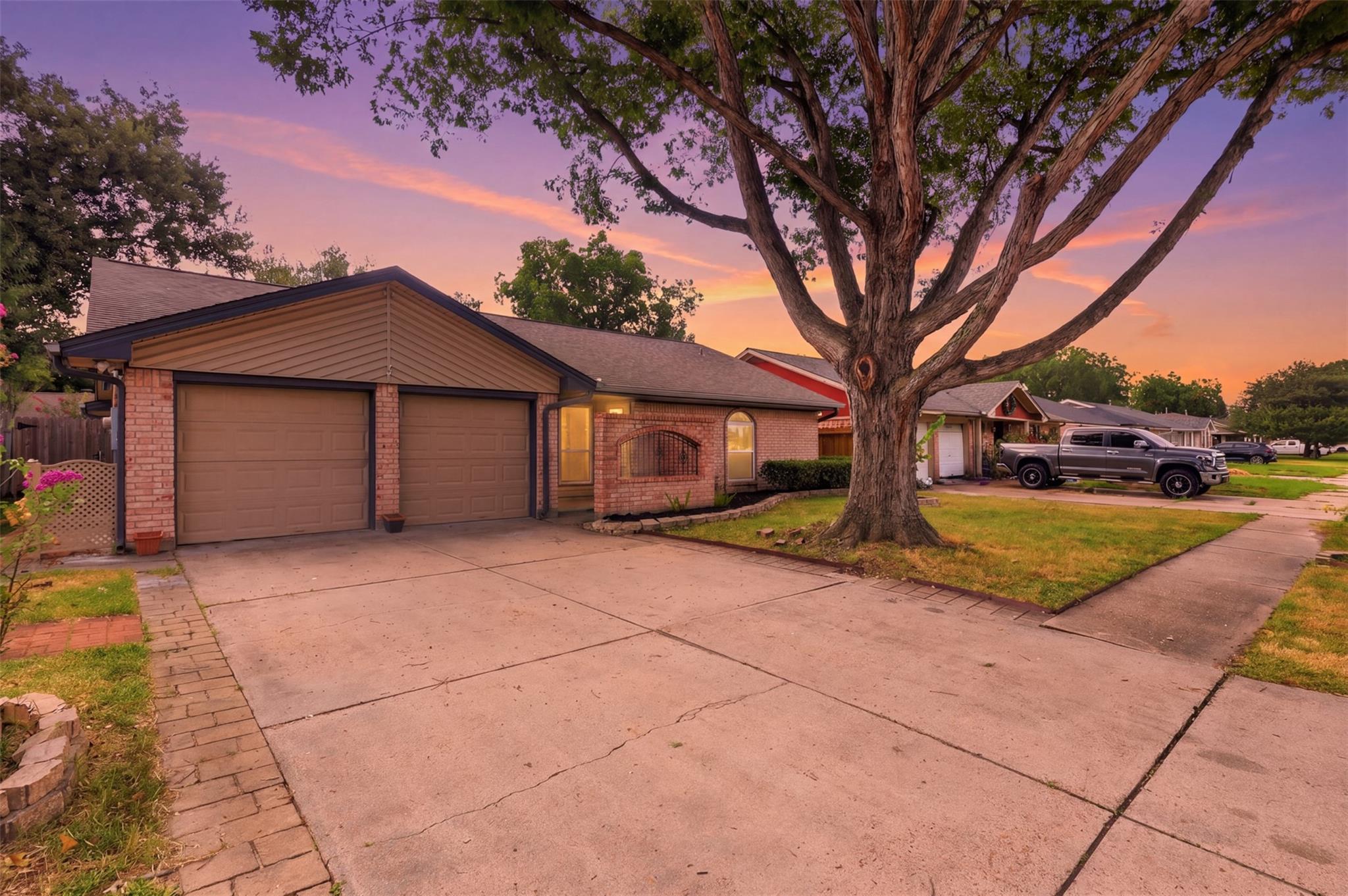 8806 Twisting Vine Lane
