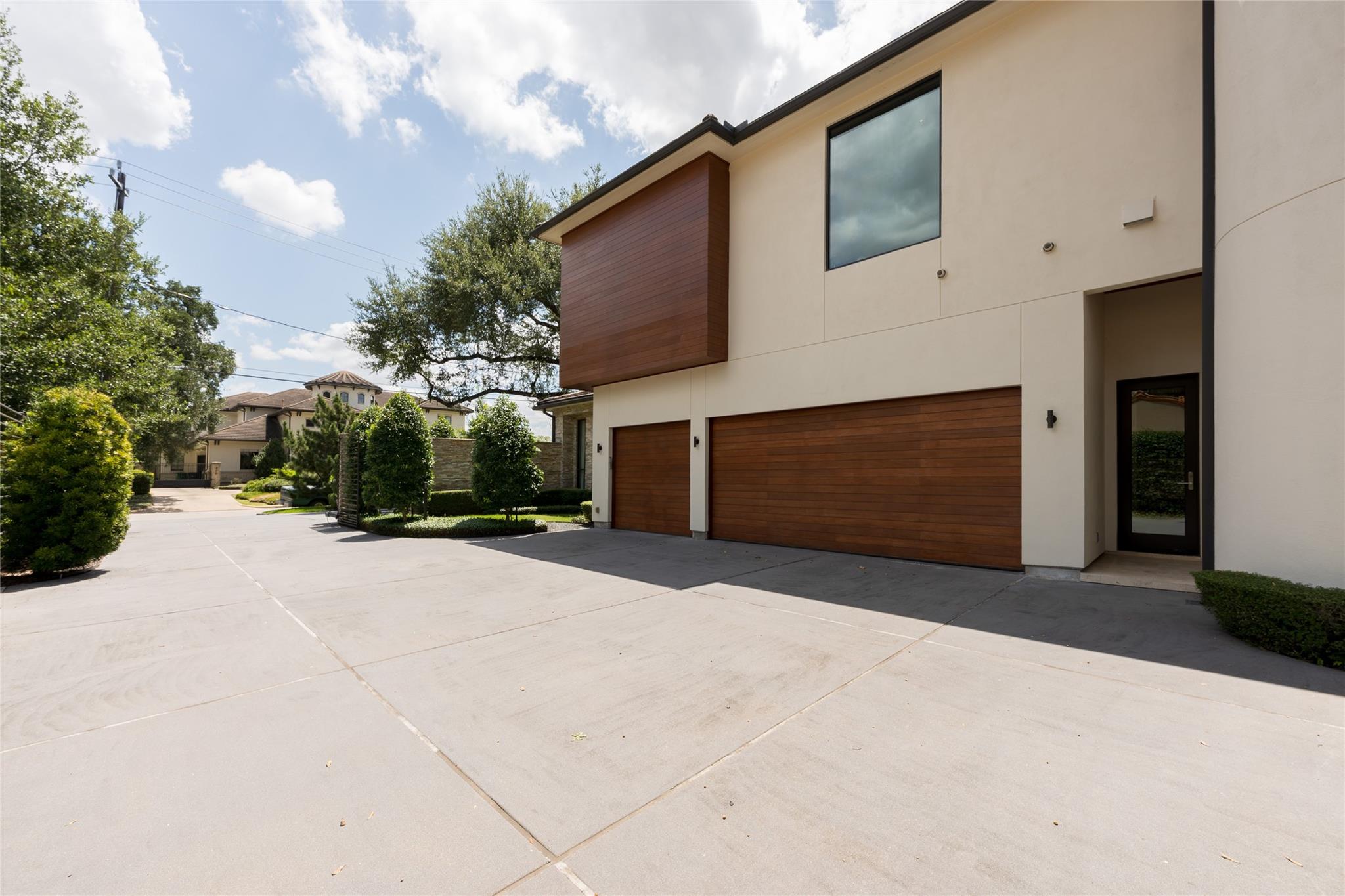 309 Glenwood Drive