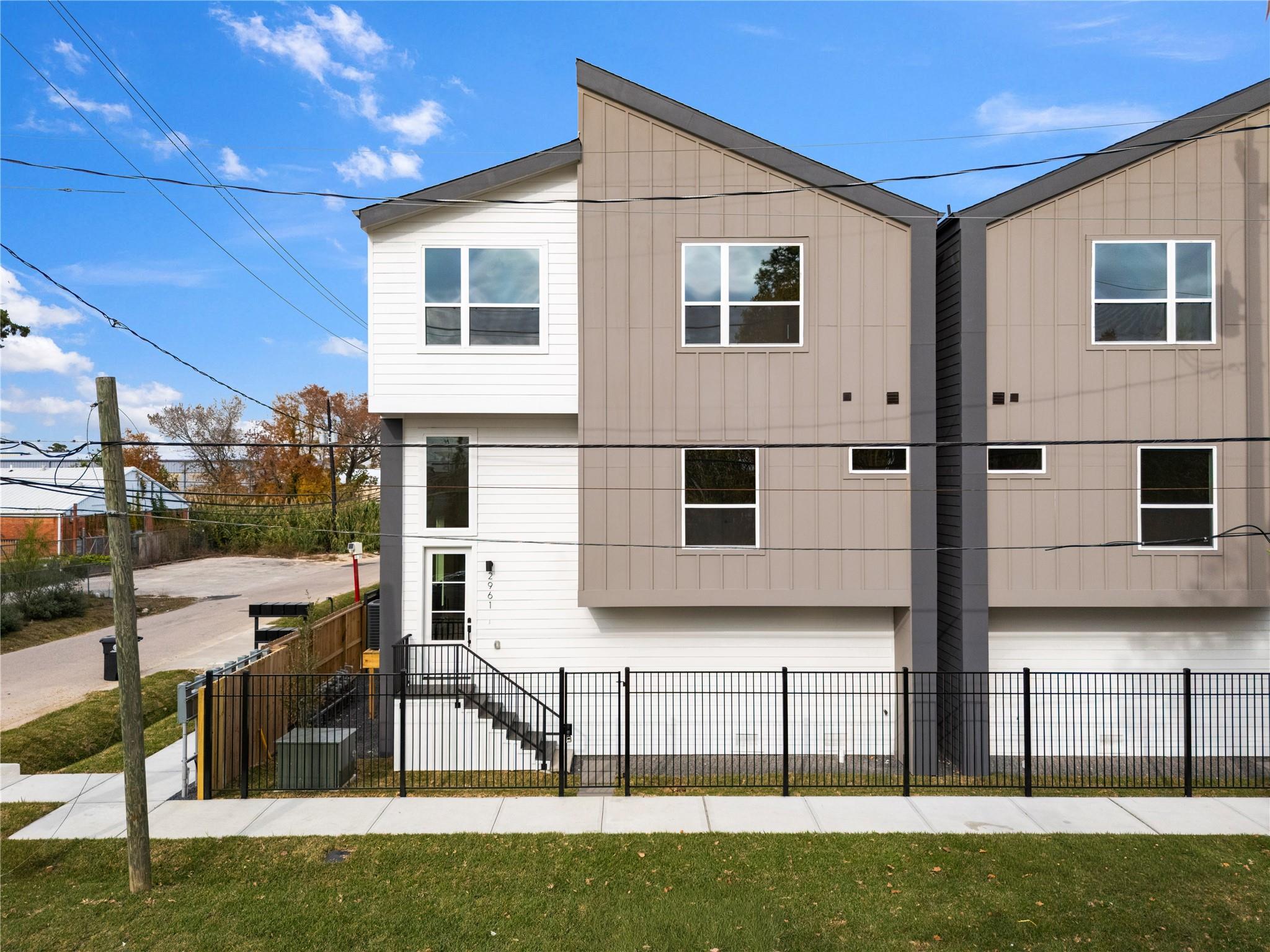 2957 Delafield Street