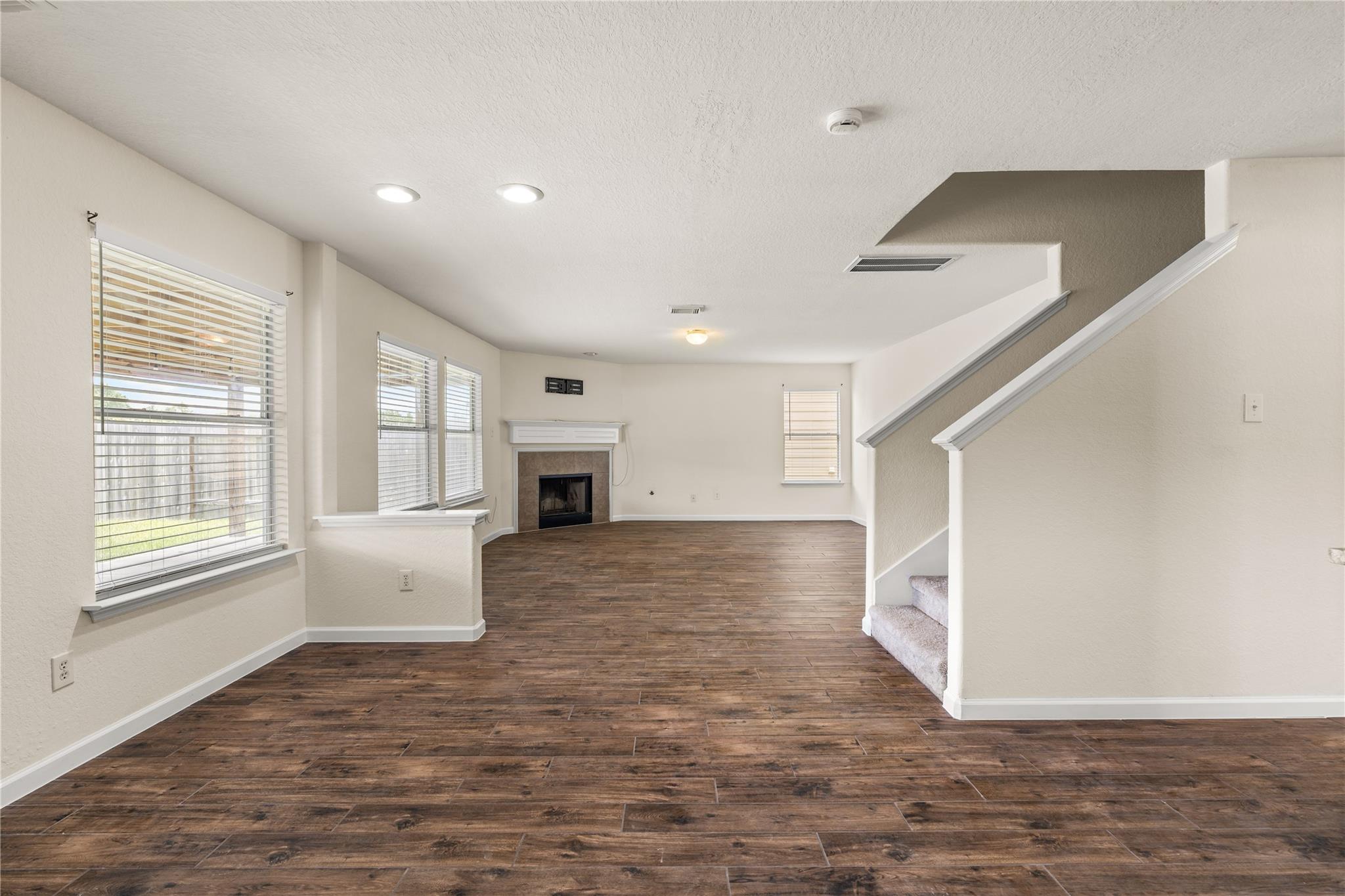 4035 Mt Whitney Way