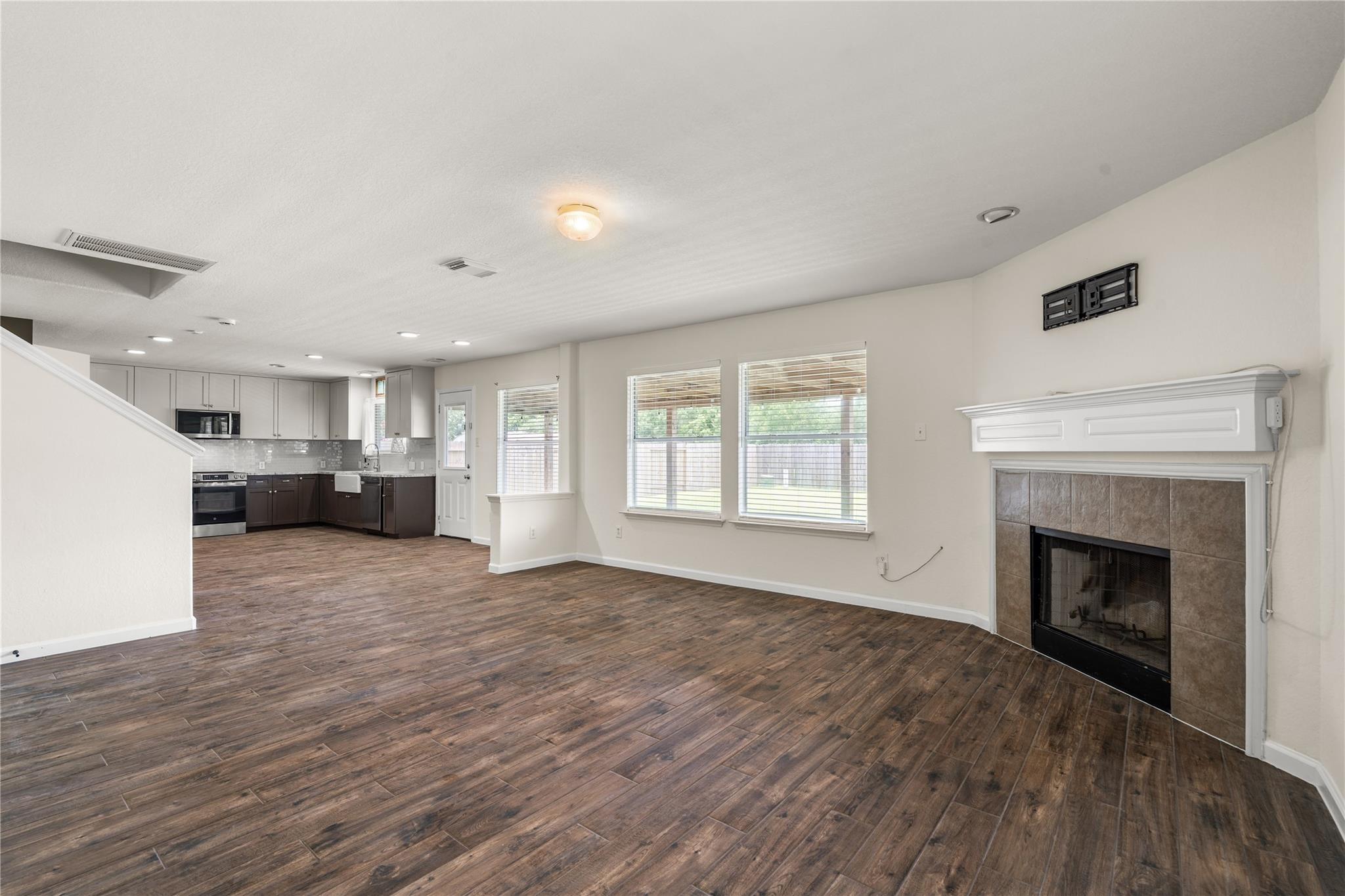 4035 Mt Whitney Way