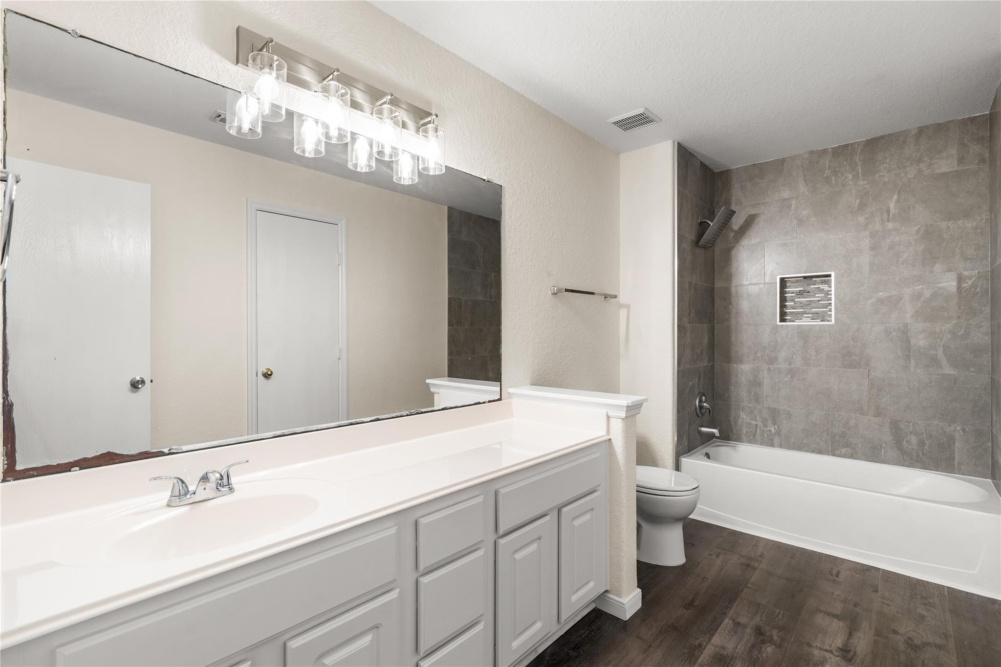 4035 Mt Whitney Way