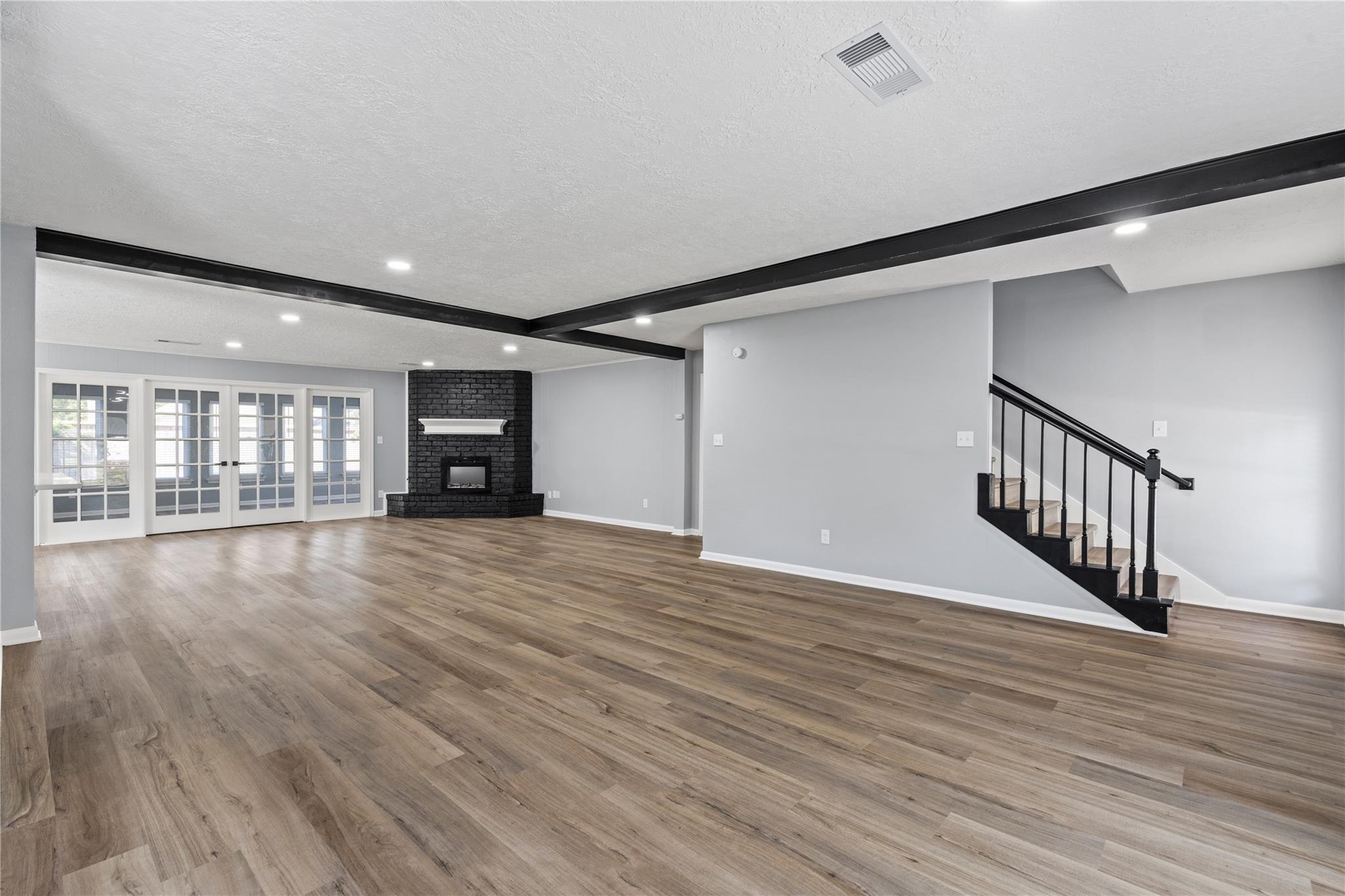 1119 Woodland Drive