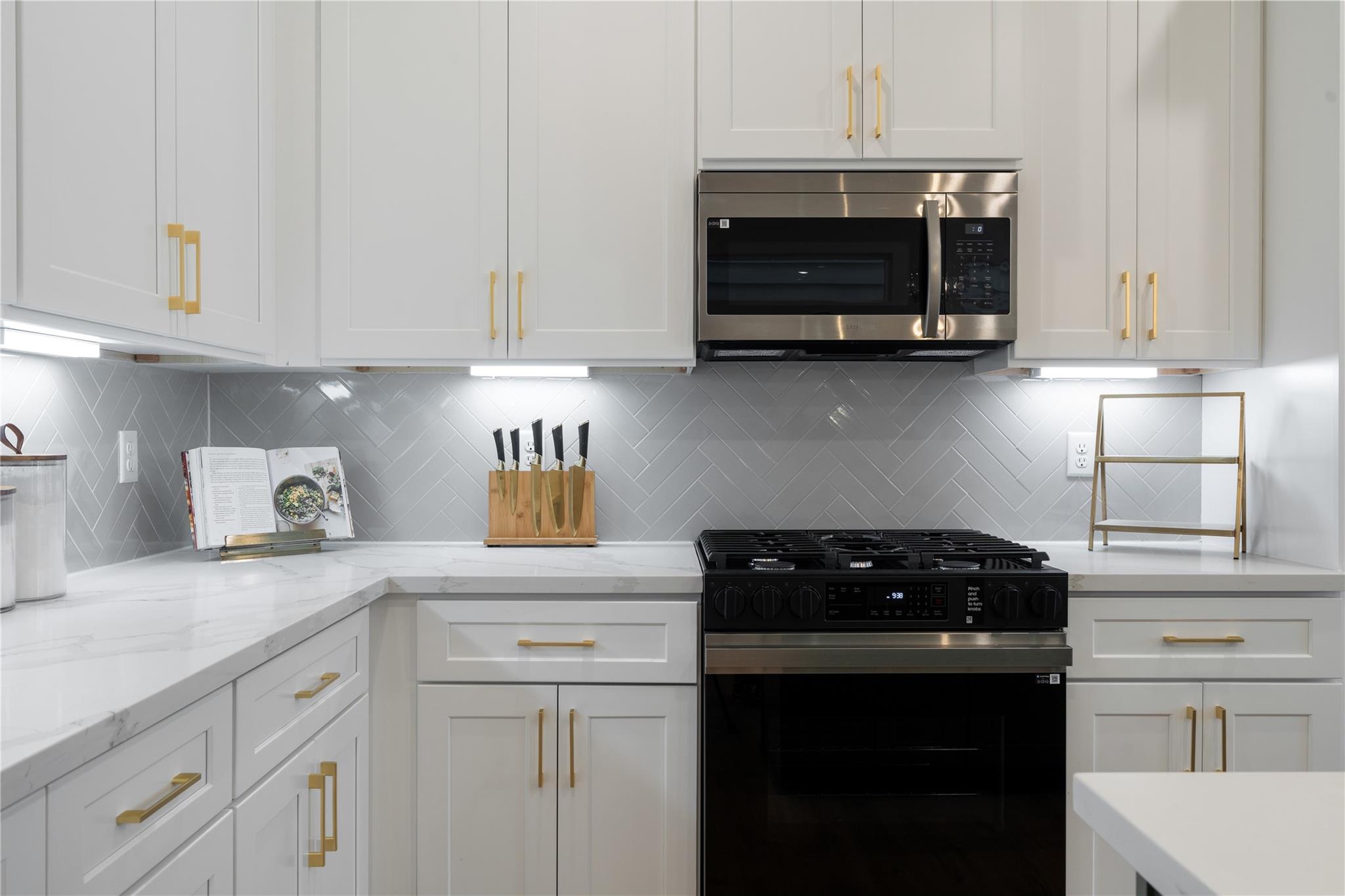 8420 Pech Landing Drive