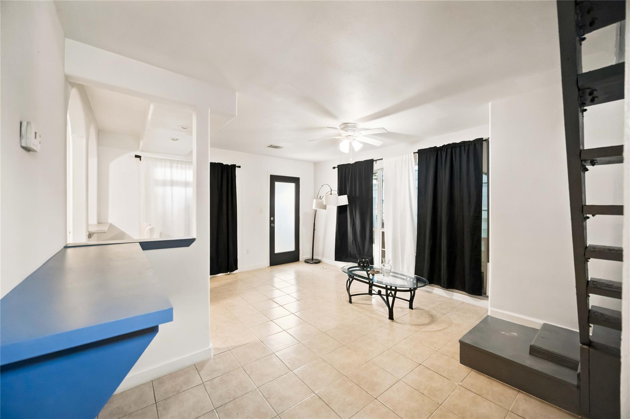 824 W 17th Street # D