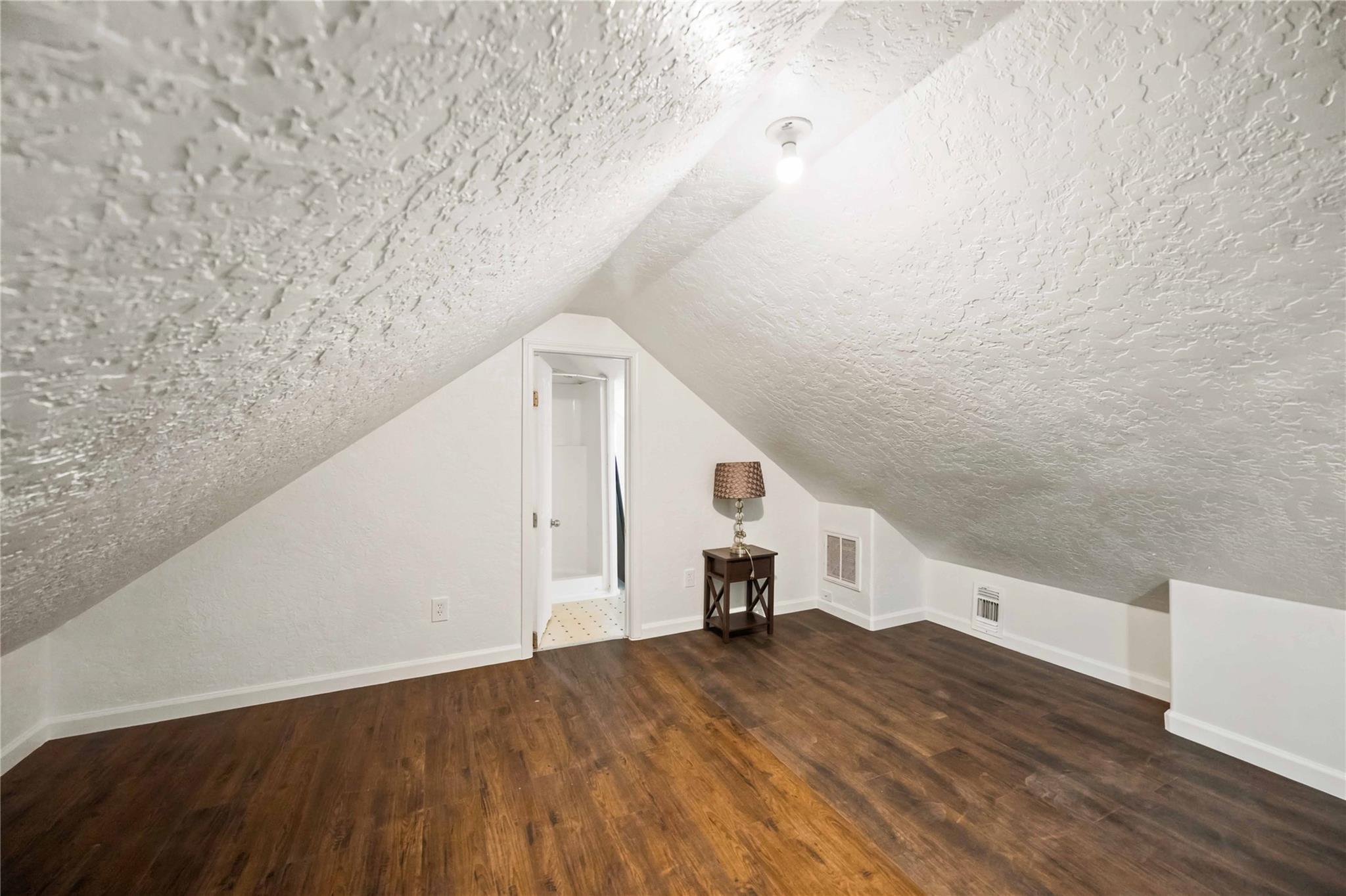 824 W 17th Street # D