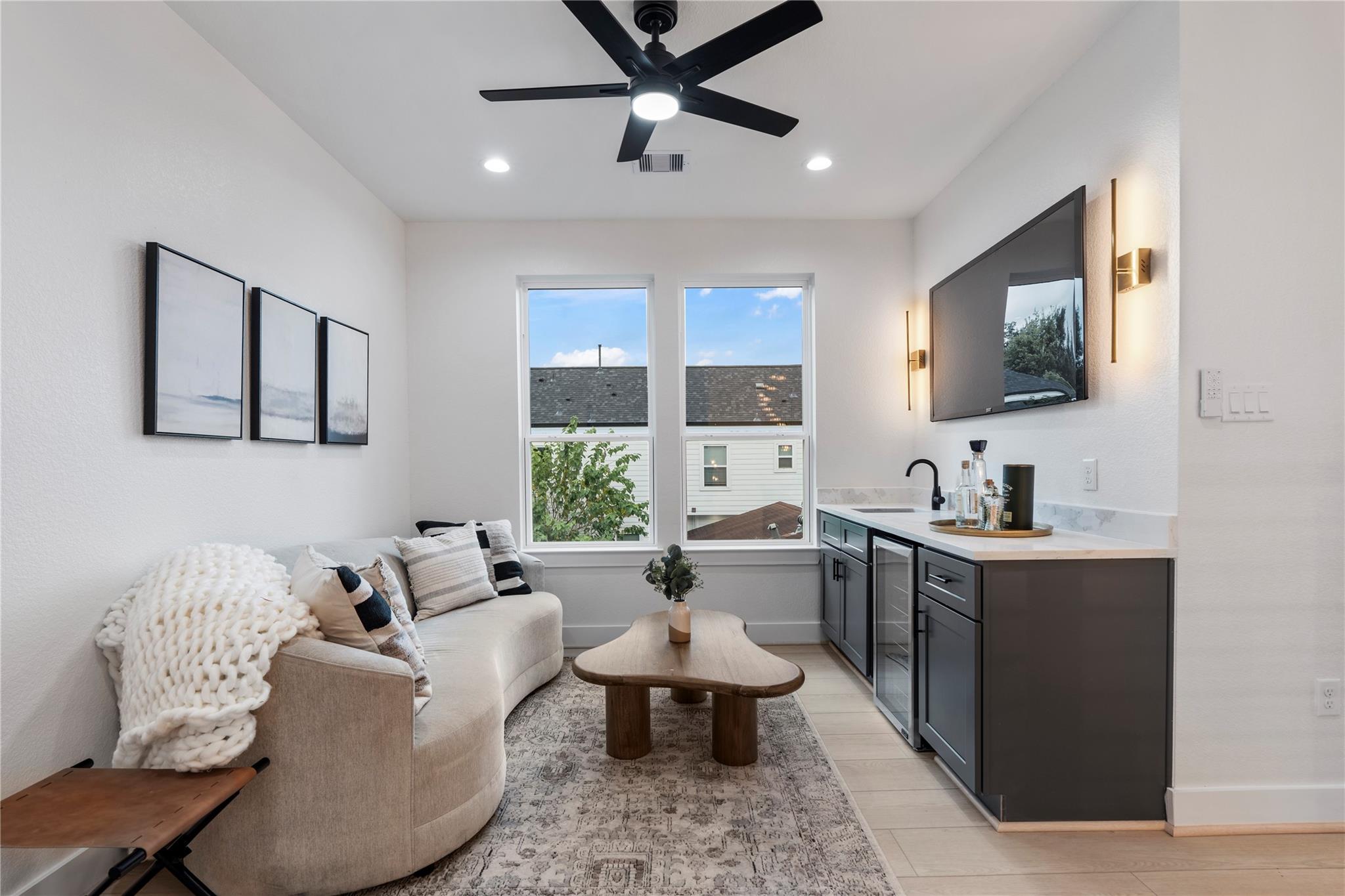 3628 Seabrook Street, Houston