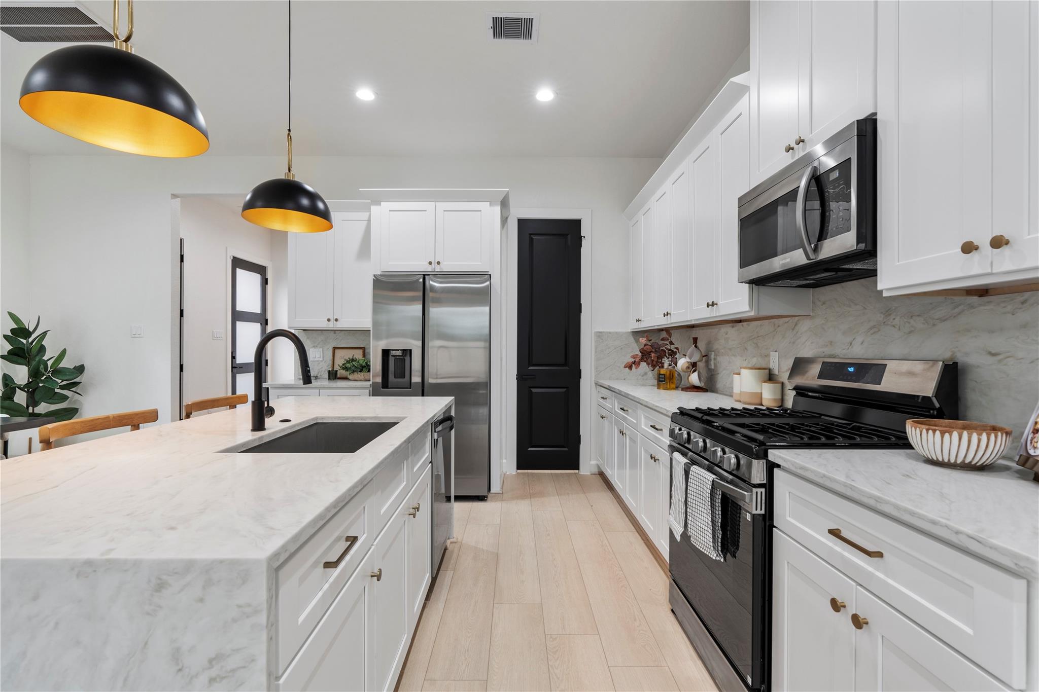 3628 Seabrook Street, Houston