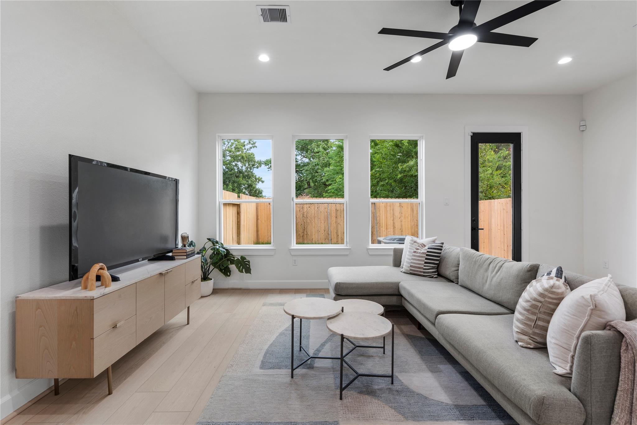 3628 Seabrook Street, Houston