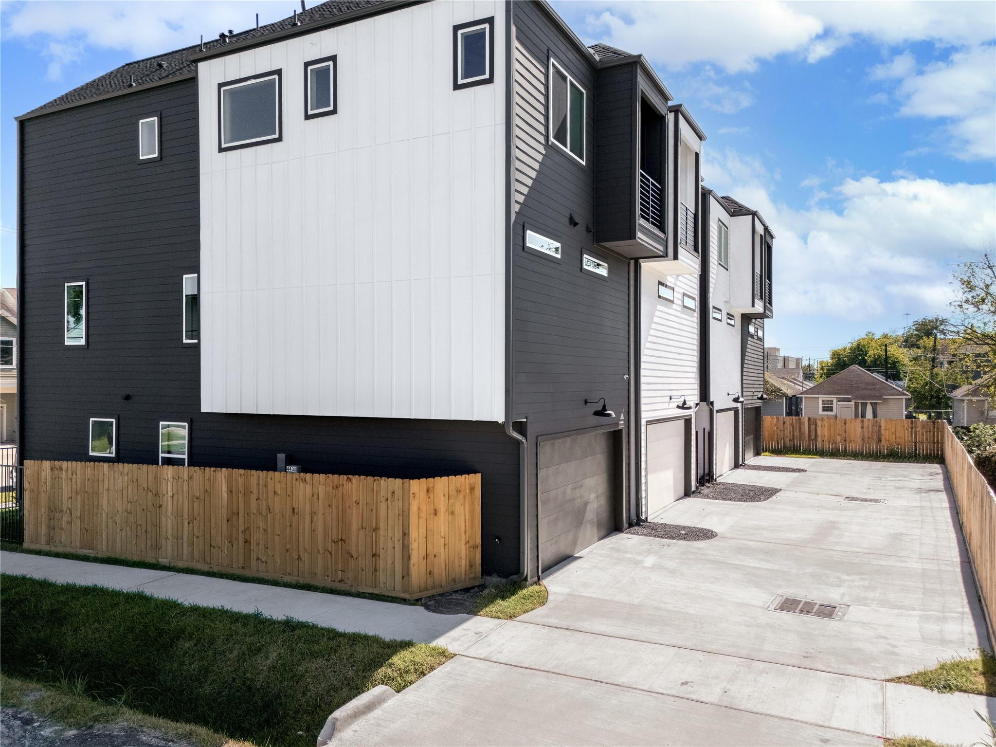 4436 Oats Street, Houston