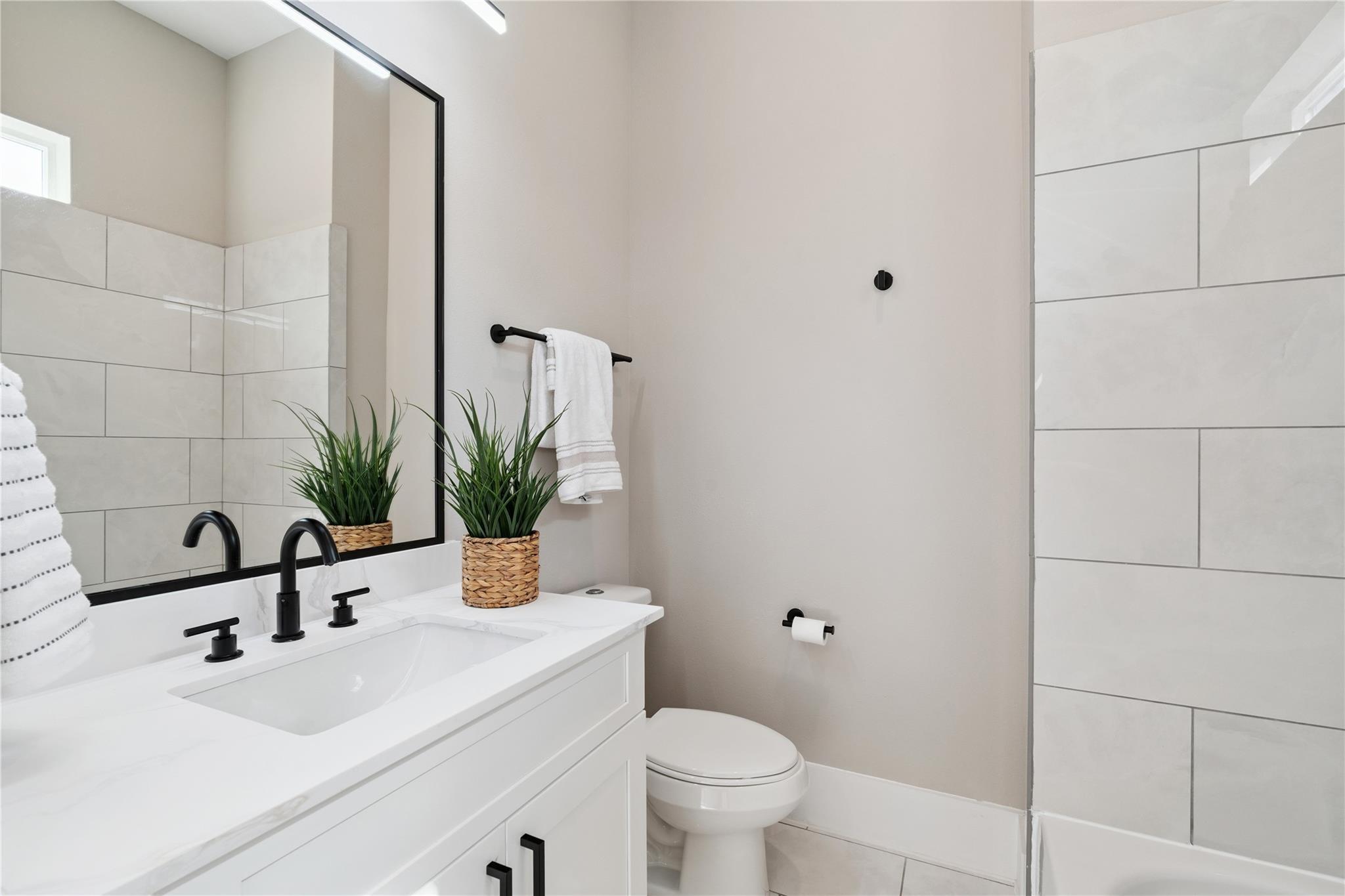 4013 Griggs Road, Houston Unit: E