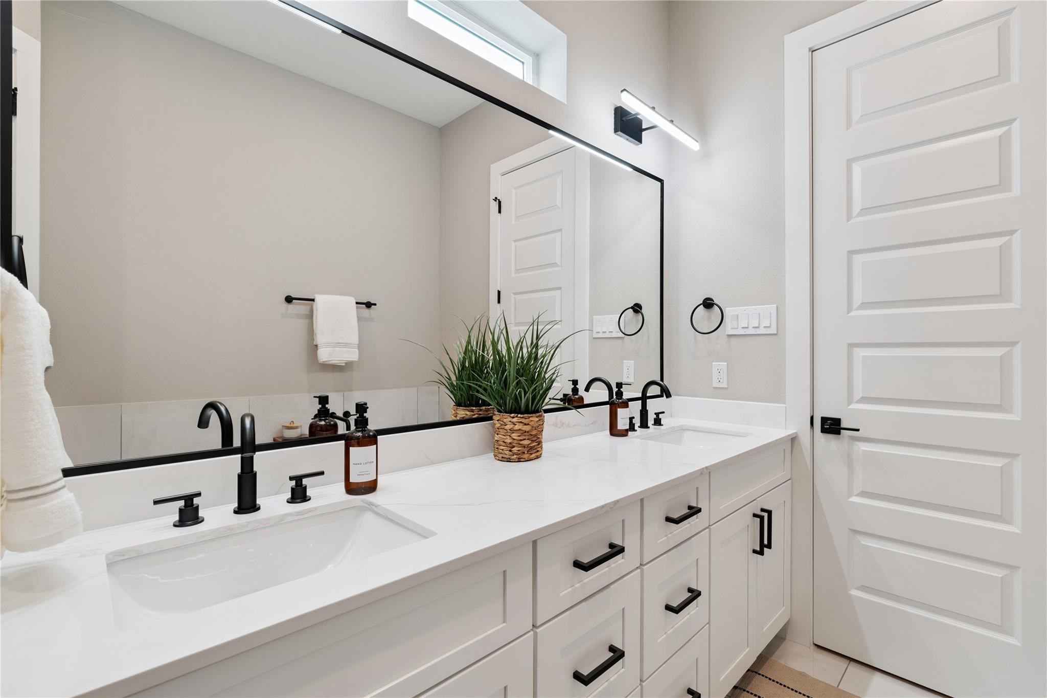 4013 Griggs Road, Houston Unit: E