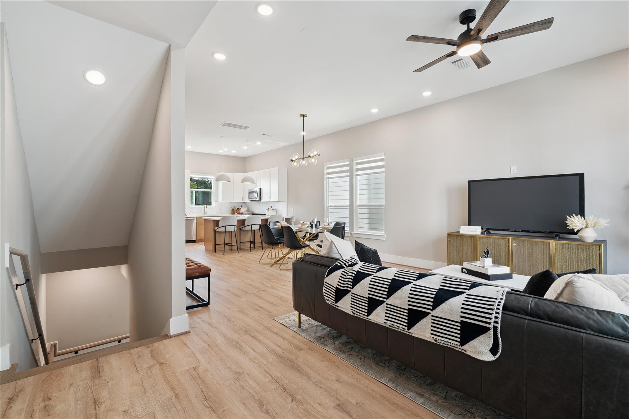 4013 Griggs Road, Houston Unit: E