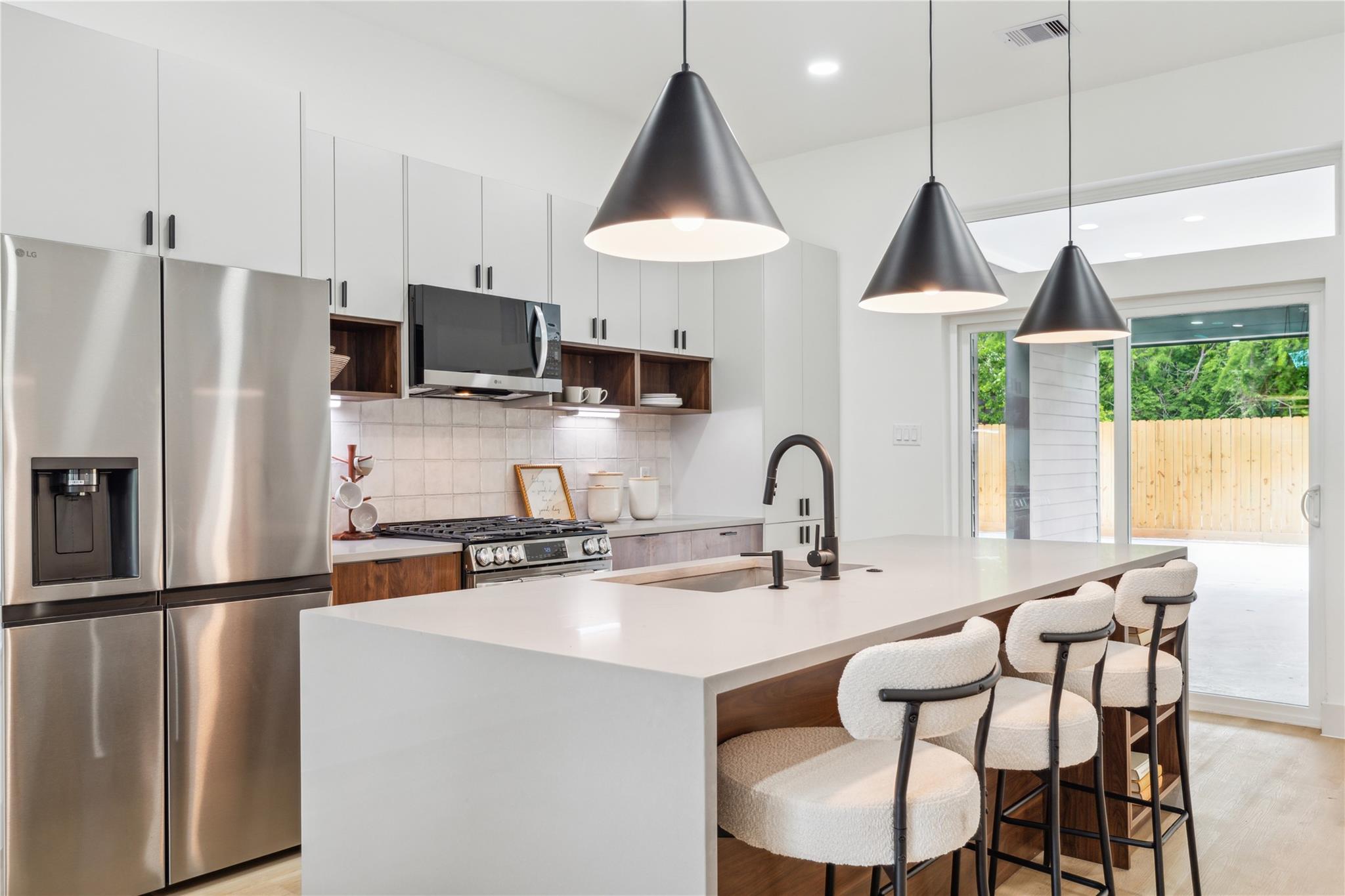 3415 Stonewall Street