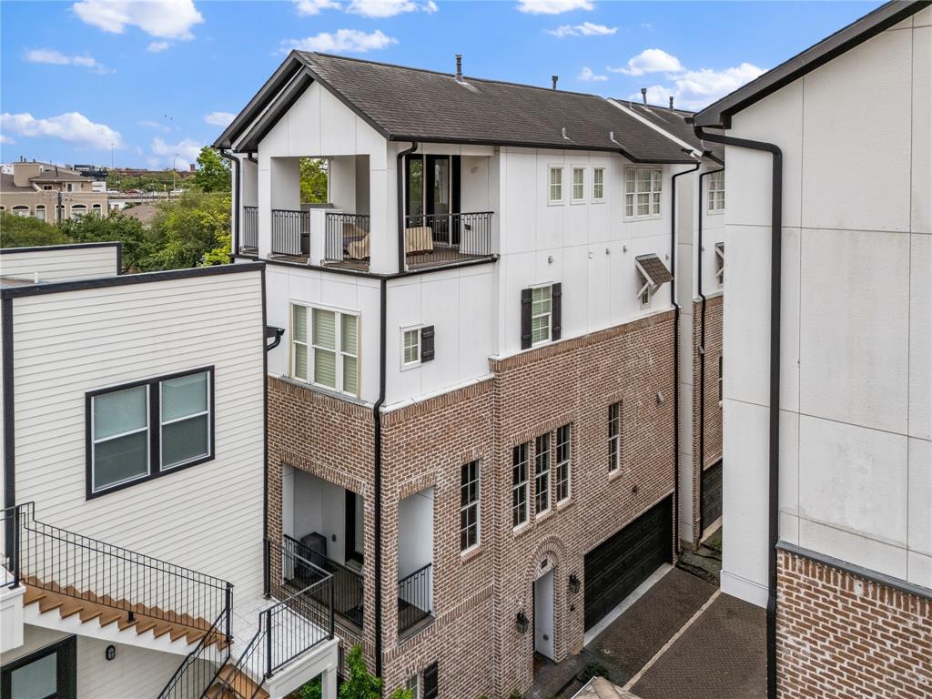 1403 Isabella Street