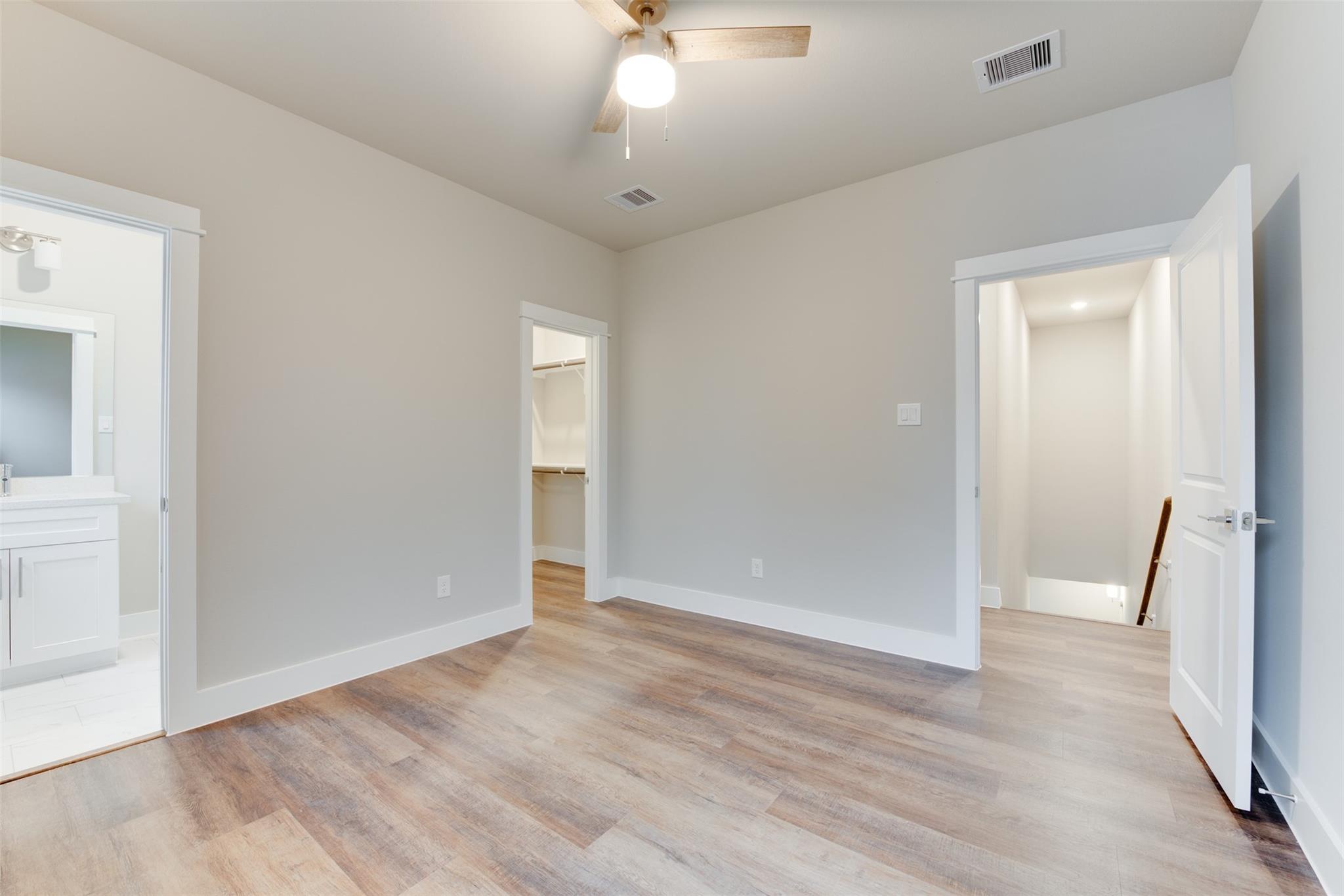 1424 W 34th 1/2 Street