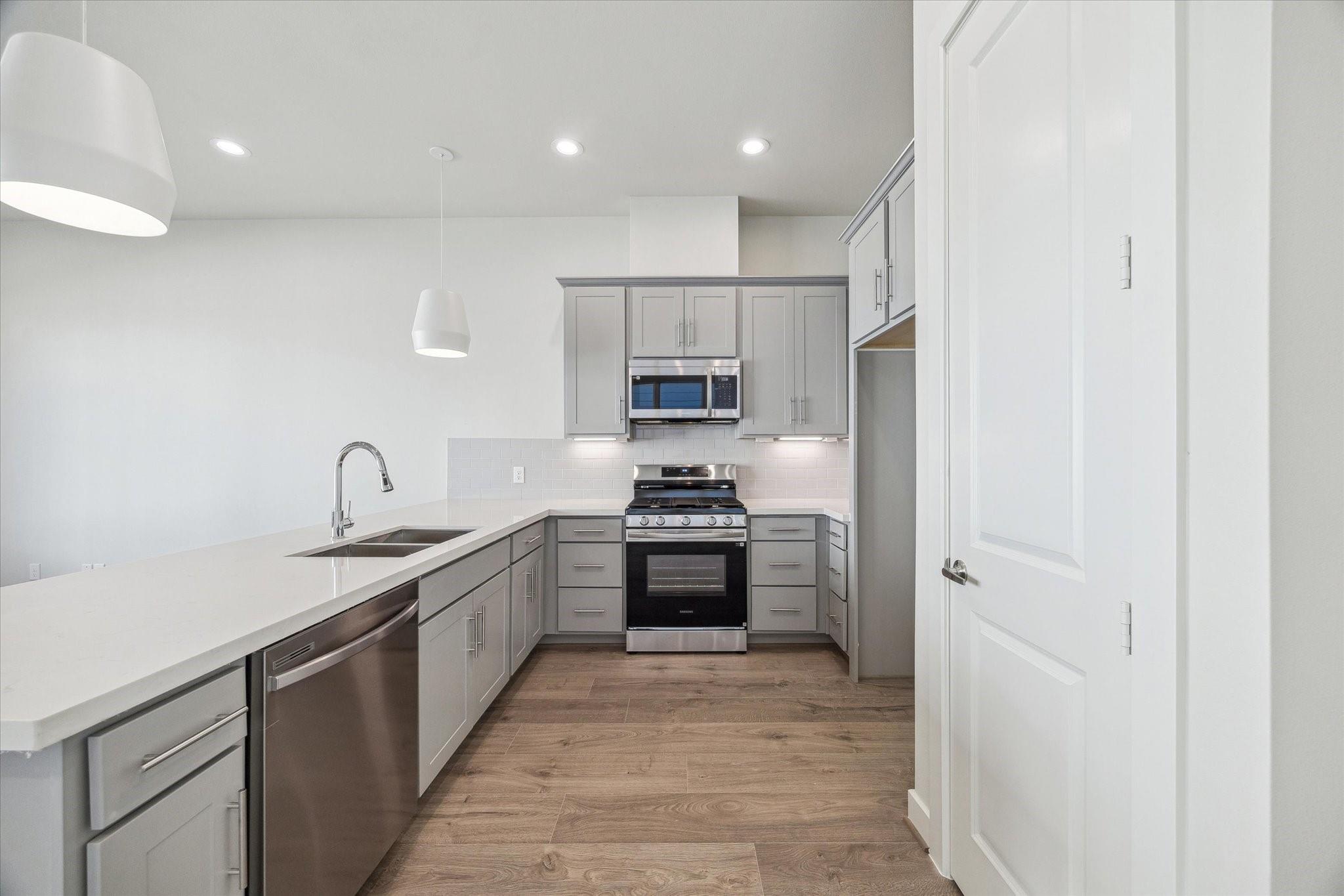 3913 Willowbend Point Drive