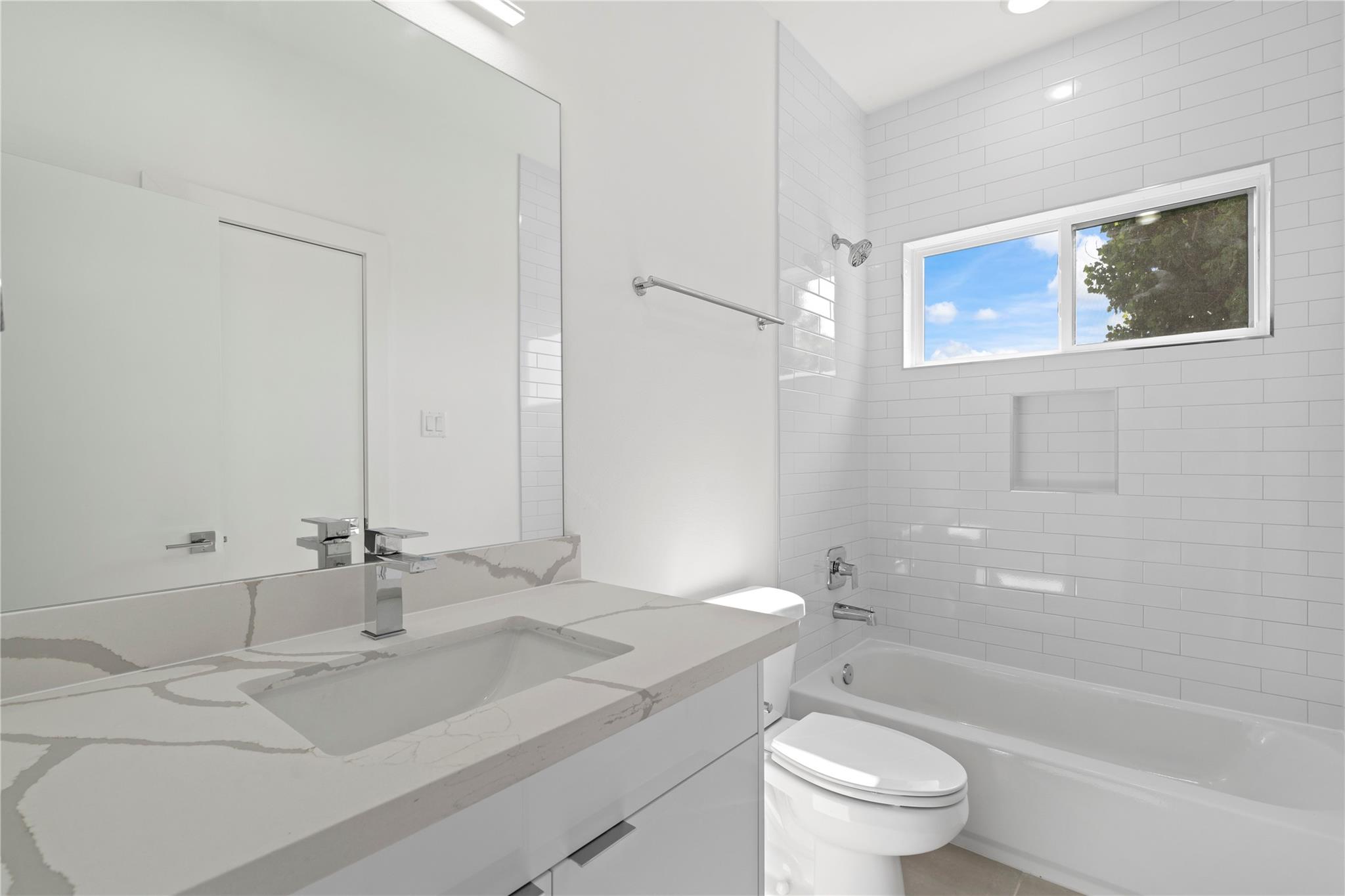 216 E 31st 1/2 Street # C