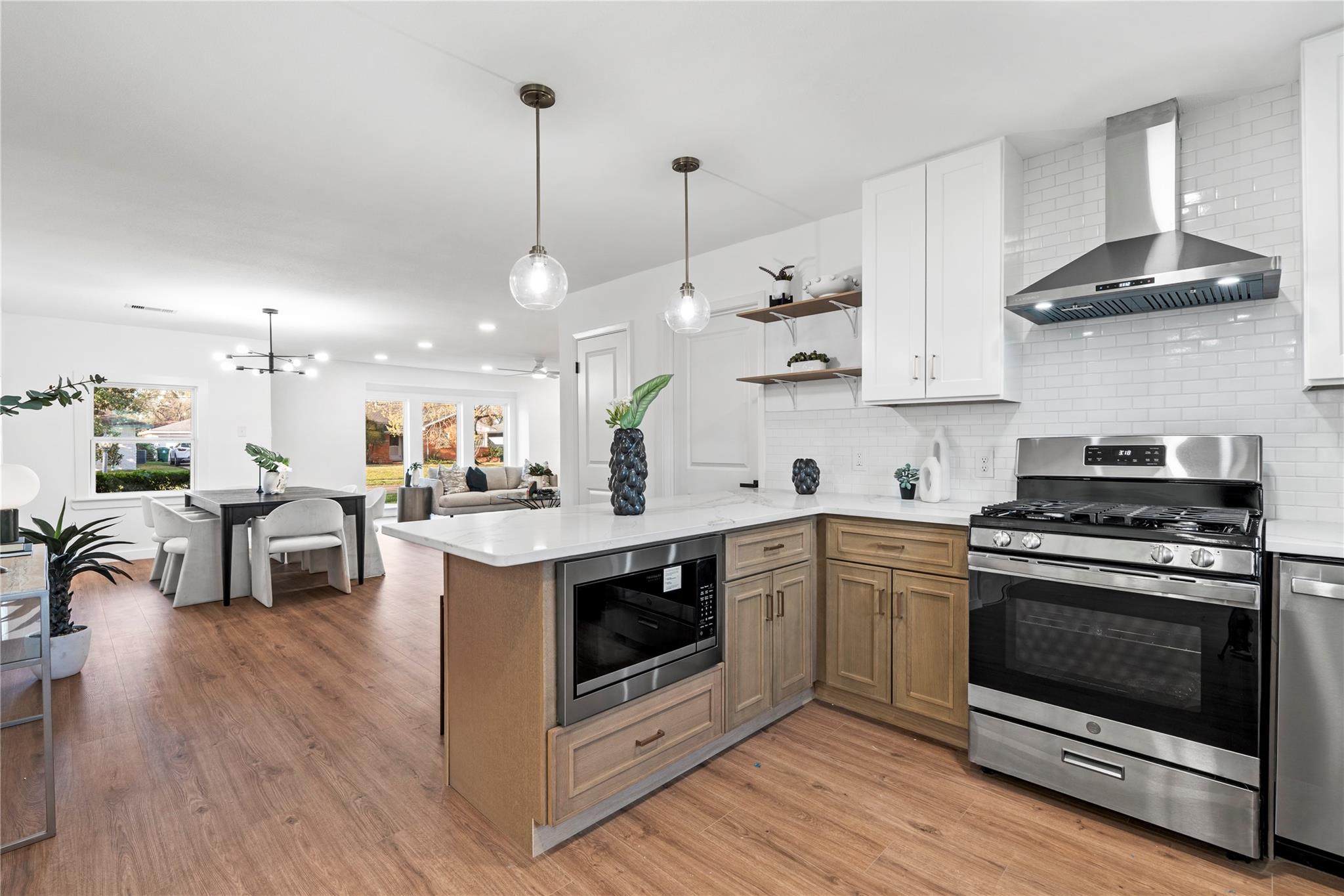 5023 Redstart Street