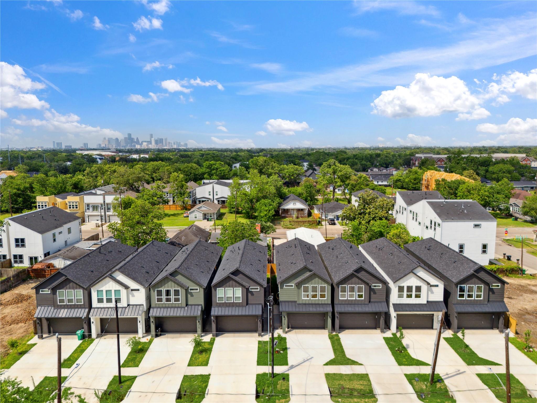 3733 & 3735 Lydia Street