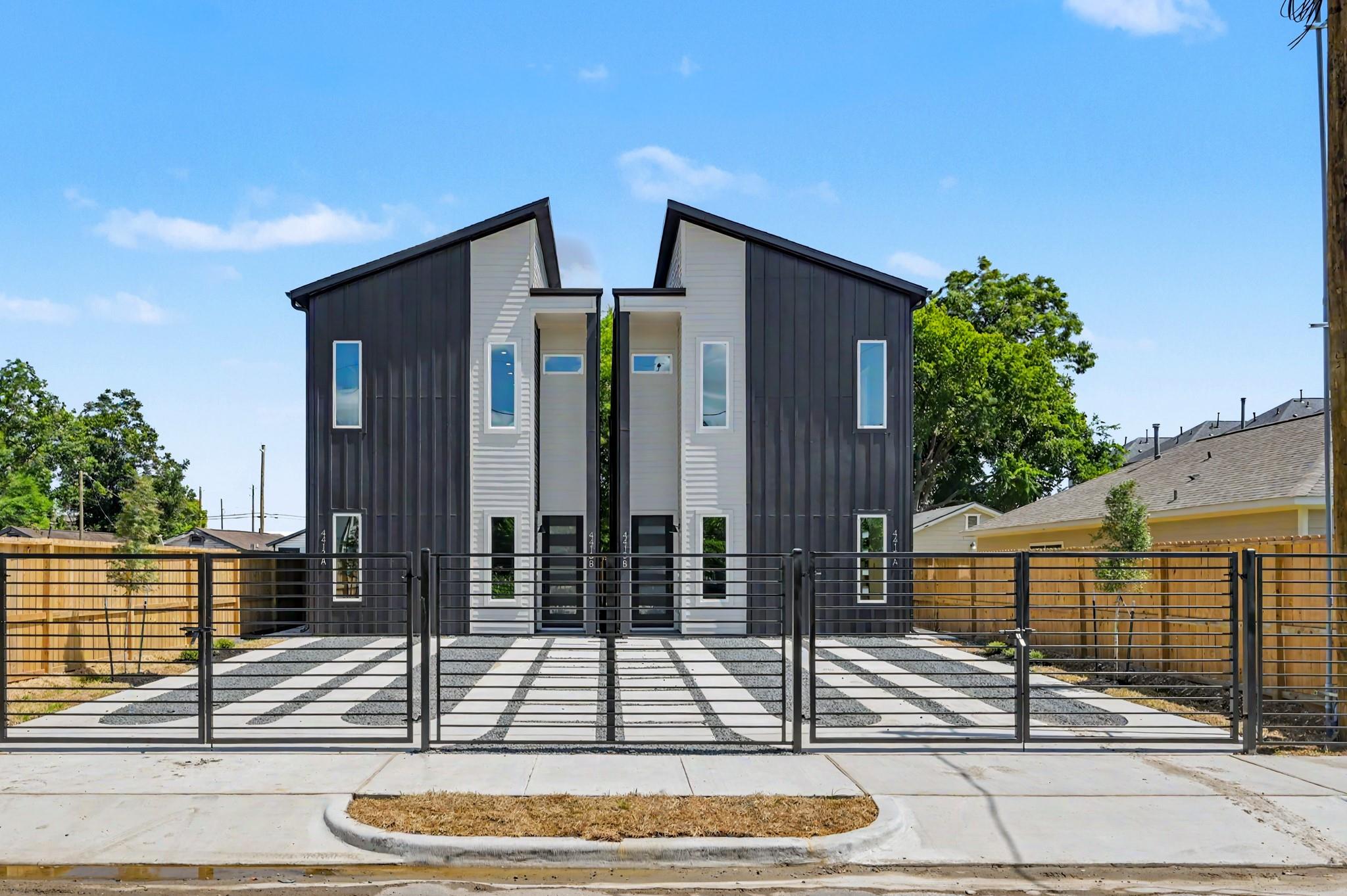 4413 Buck Street Unit: A/B