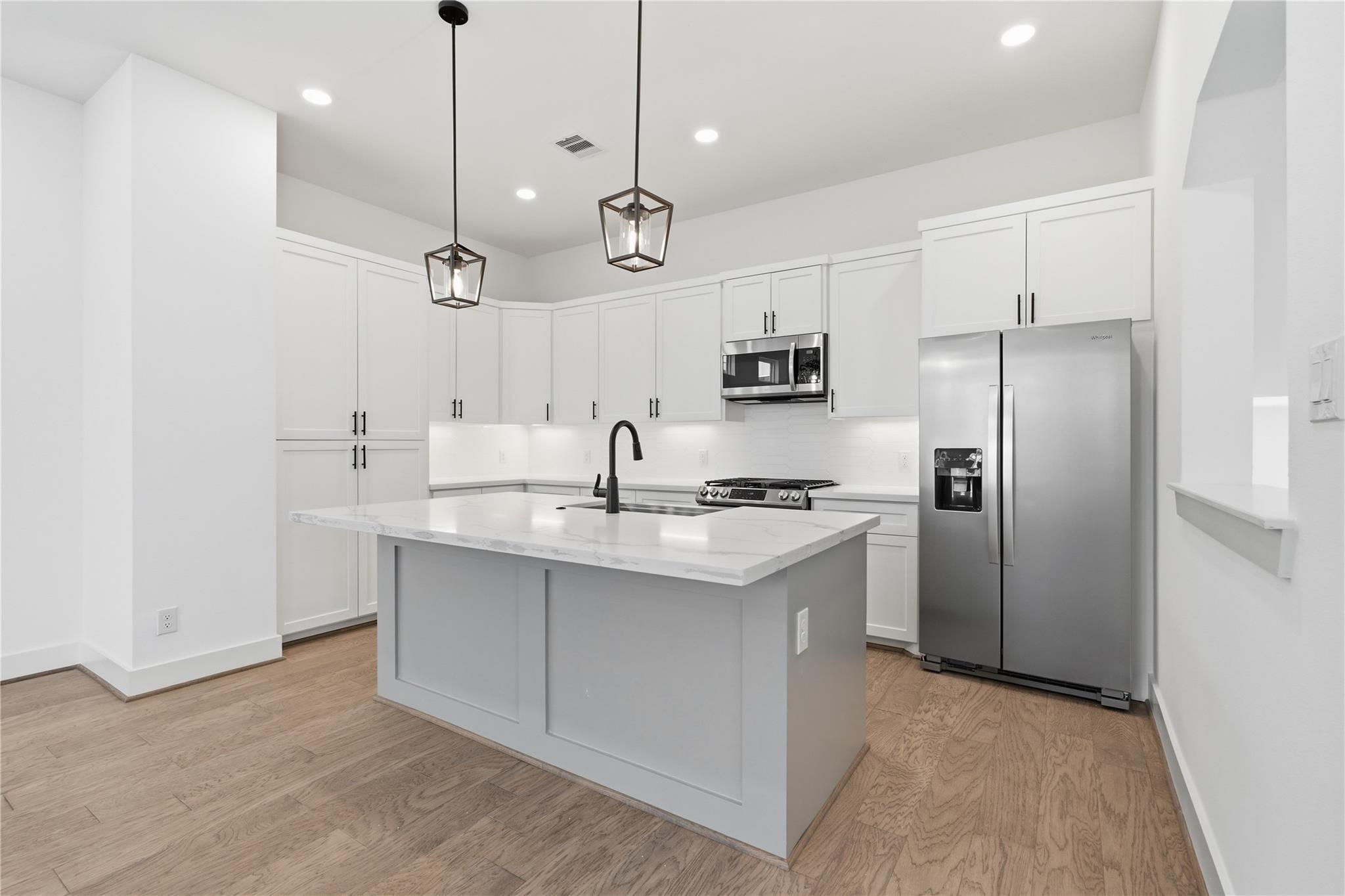 712 W Donovan Street # C