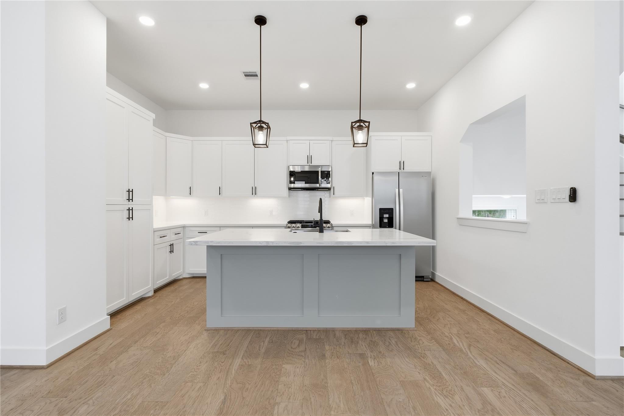 712 W Donovan Street # C