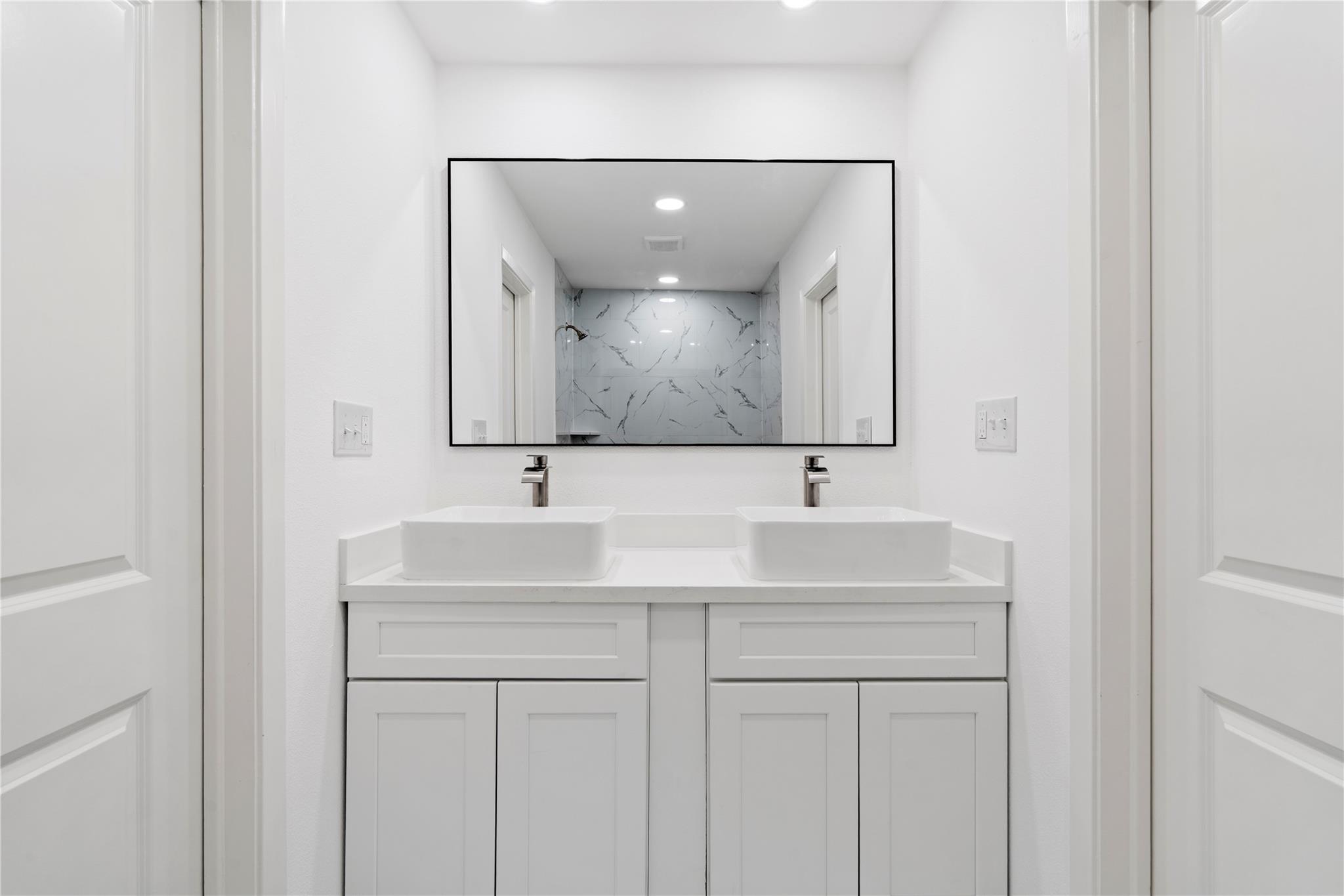 5023 Redstart Street