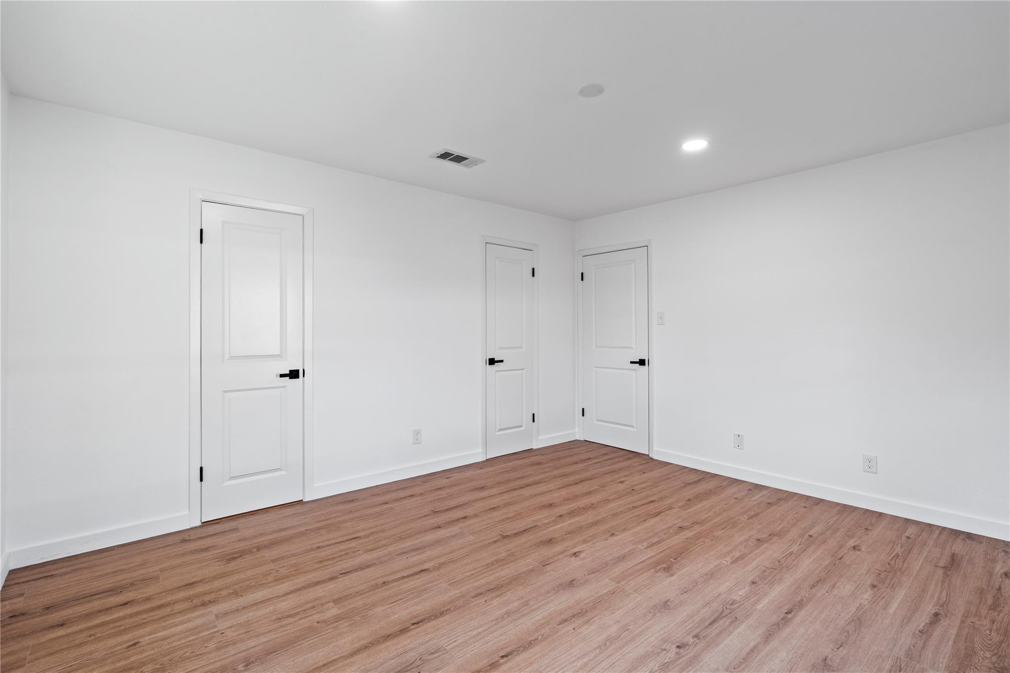 5023 Redstart Street