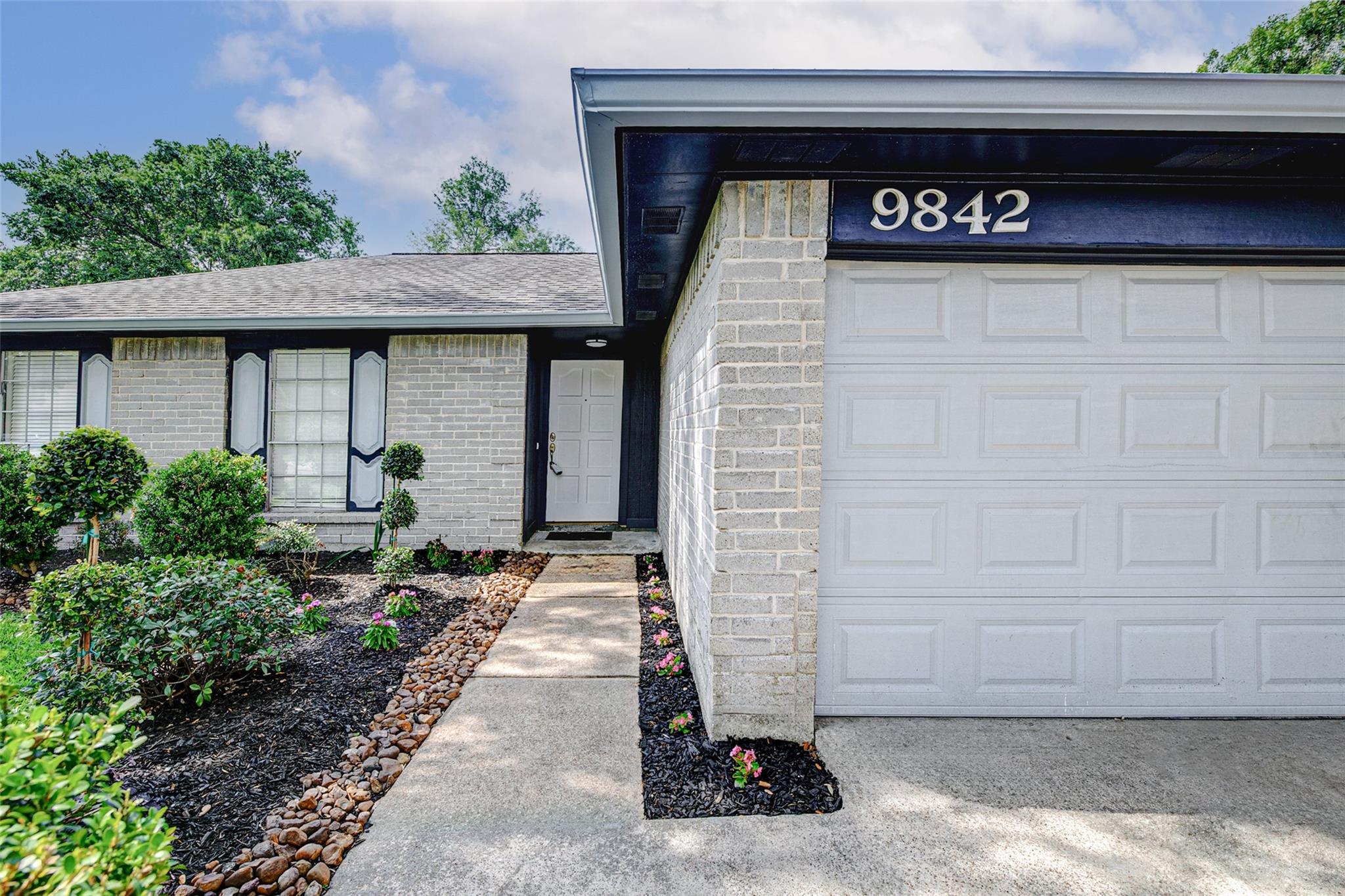 9842 Shell Rock Road