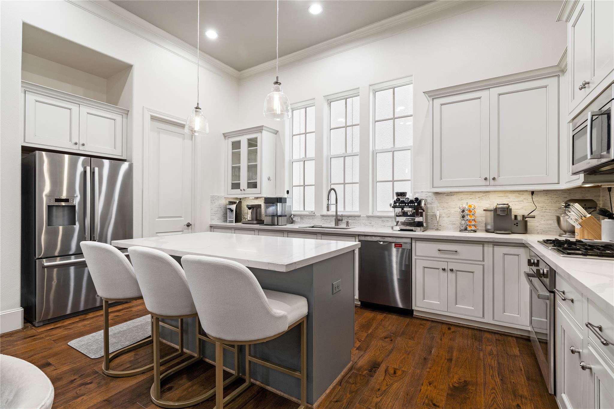 1403 Isabella Street