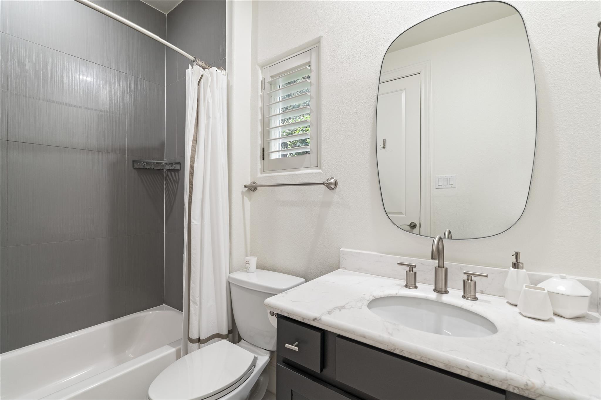 1403 Isabella Street