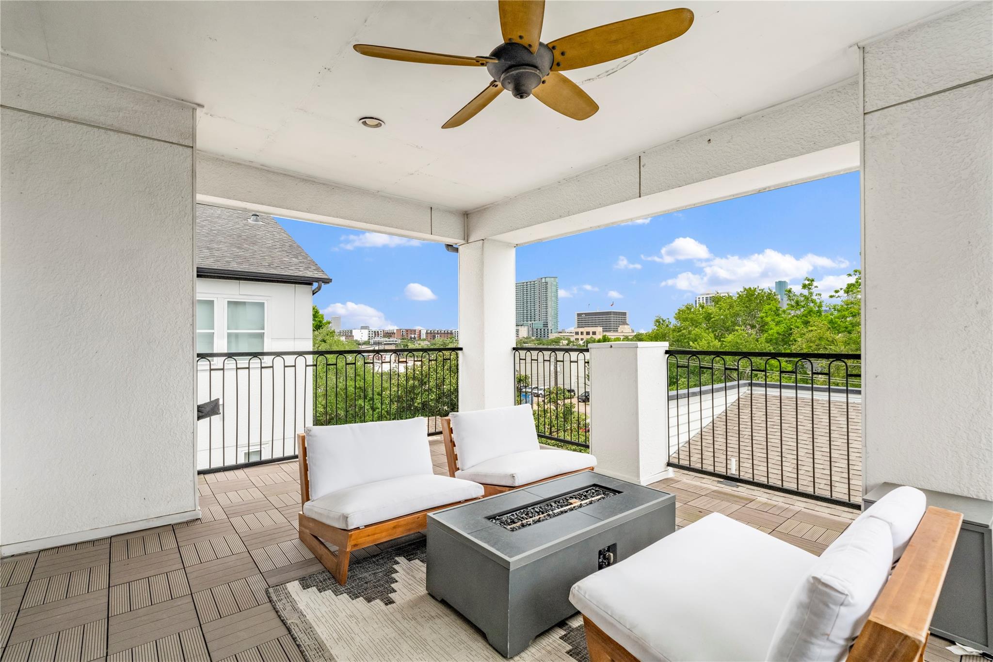 1403 Isabella Street